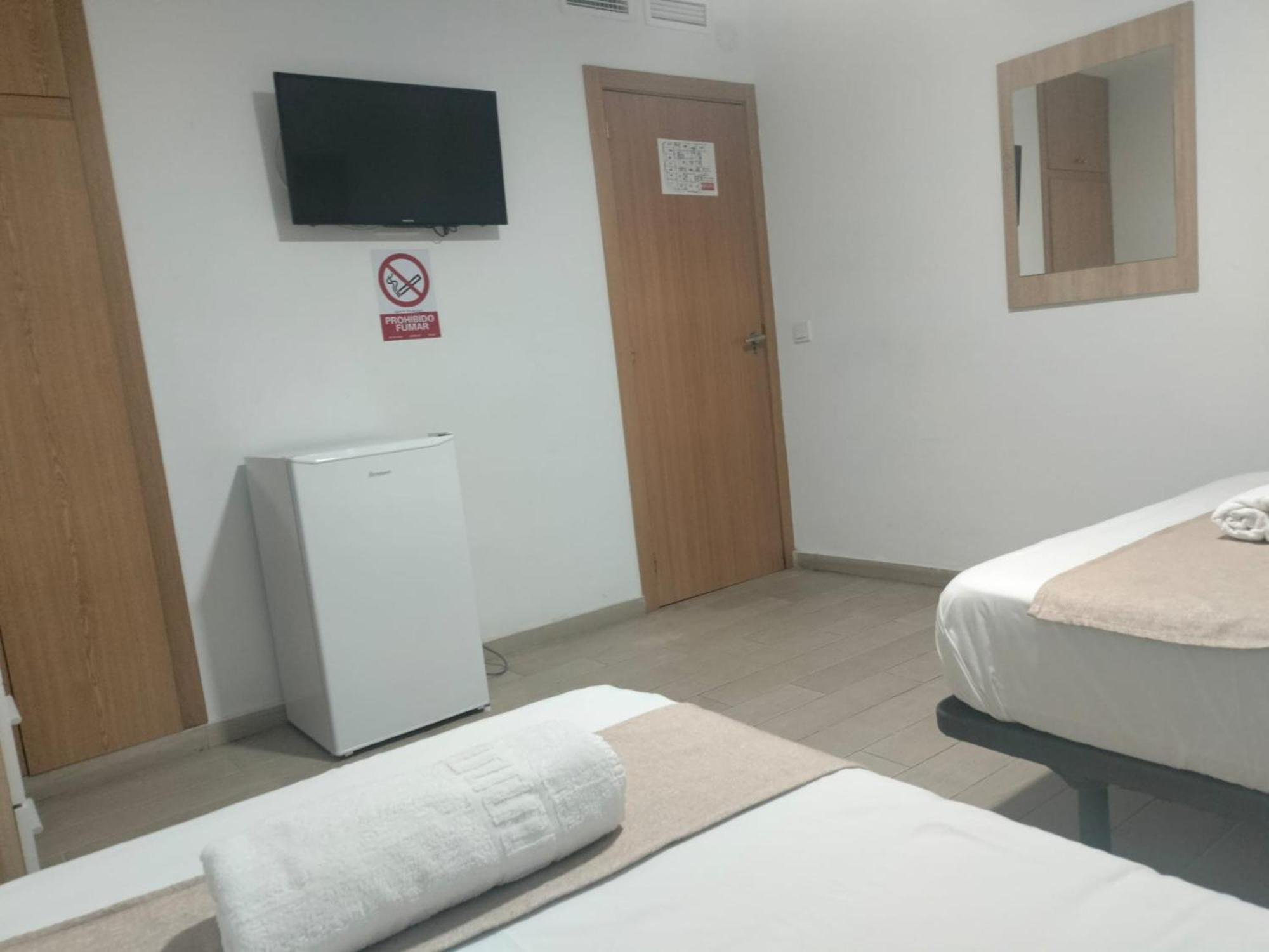 Economy Triple Room