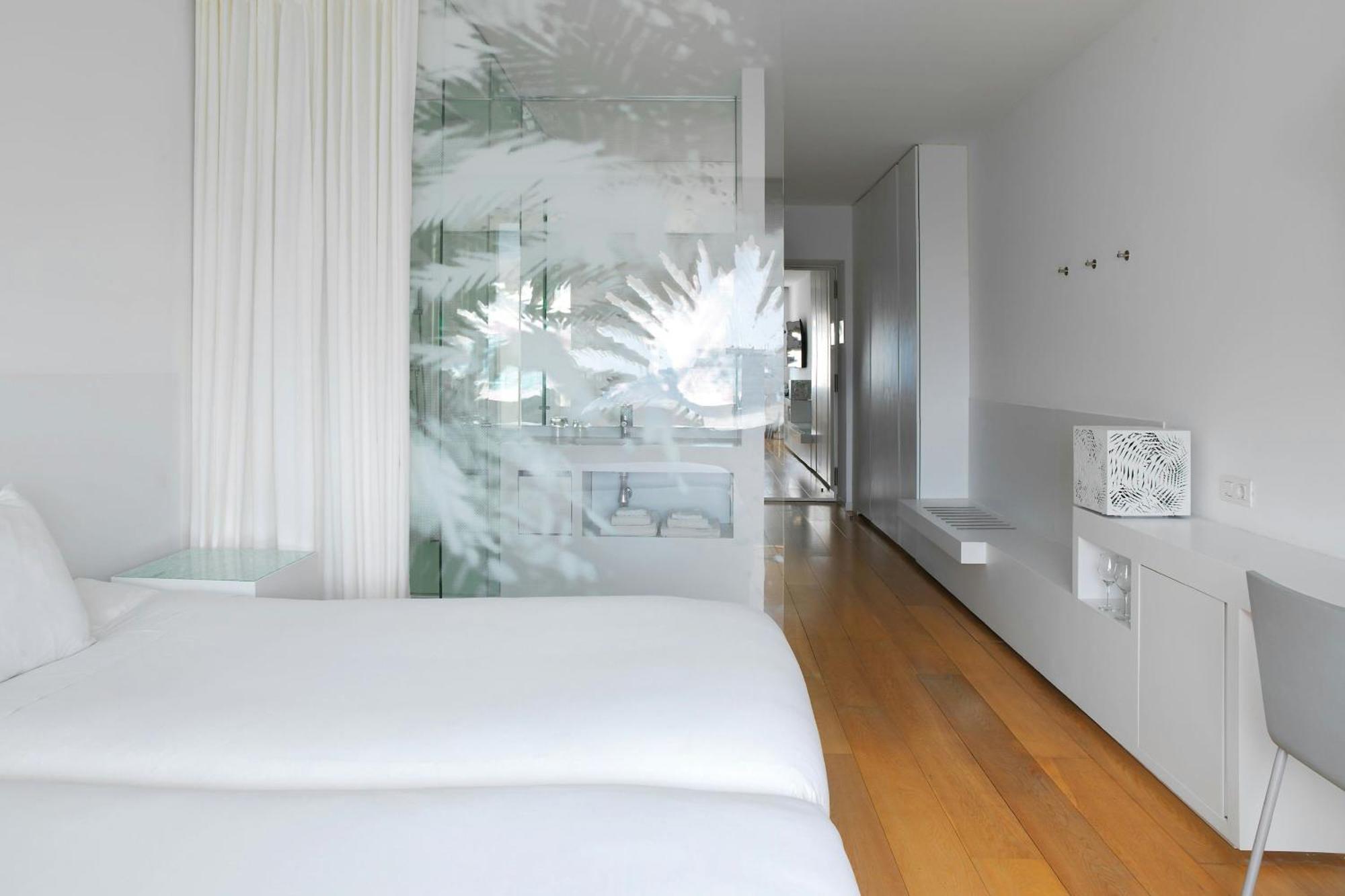 Deluxe Twin Room City View
