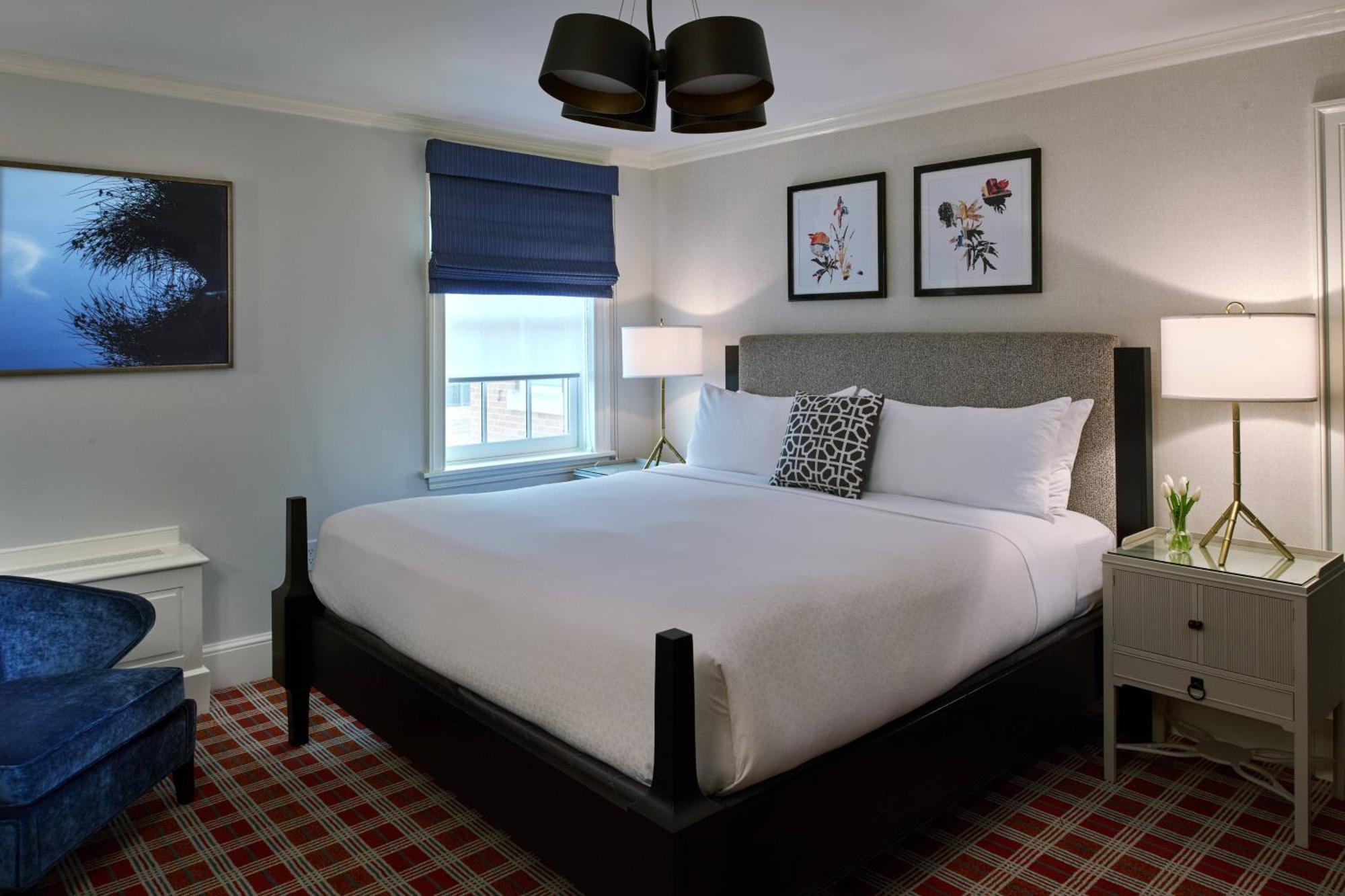 Author’s King Guest room 1 King High Floor