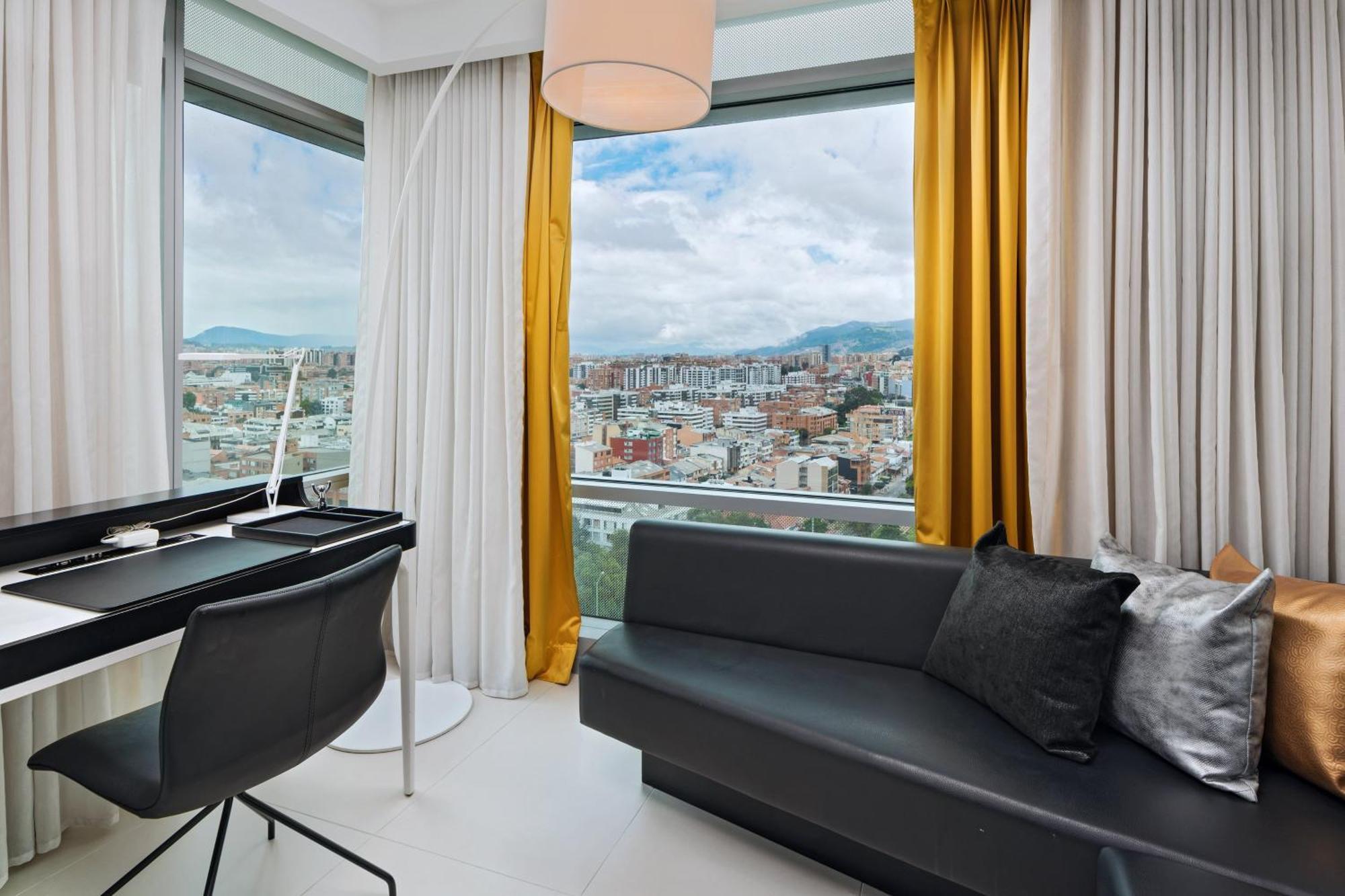 One-Bedroom Executive Premier King Suite