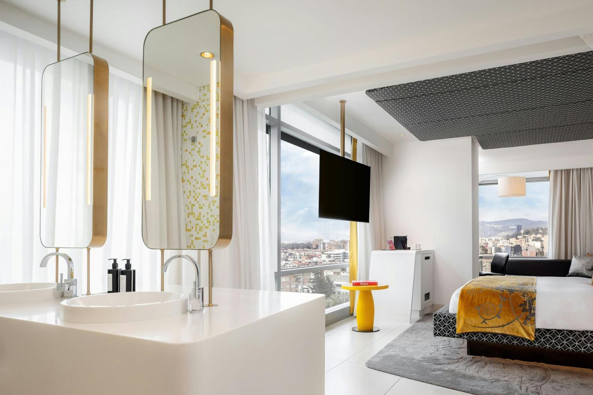 One-Bedroom Executive Premier King Suite