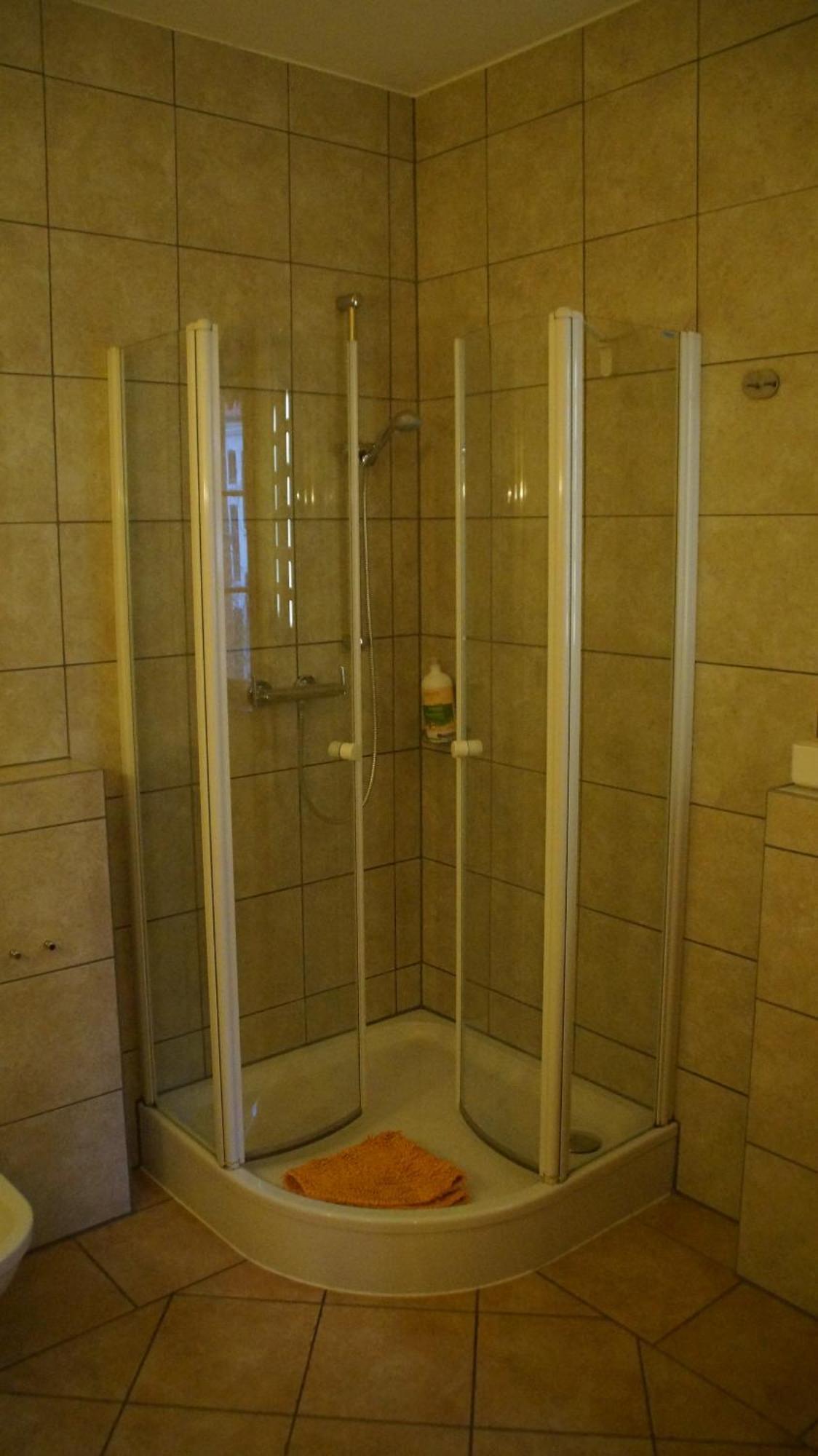 Twin Room Private Bathroom