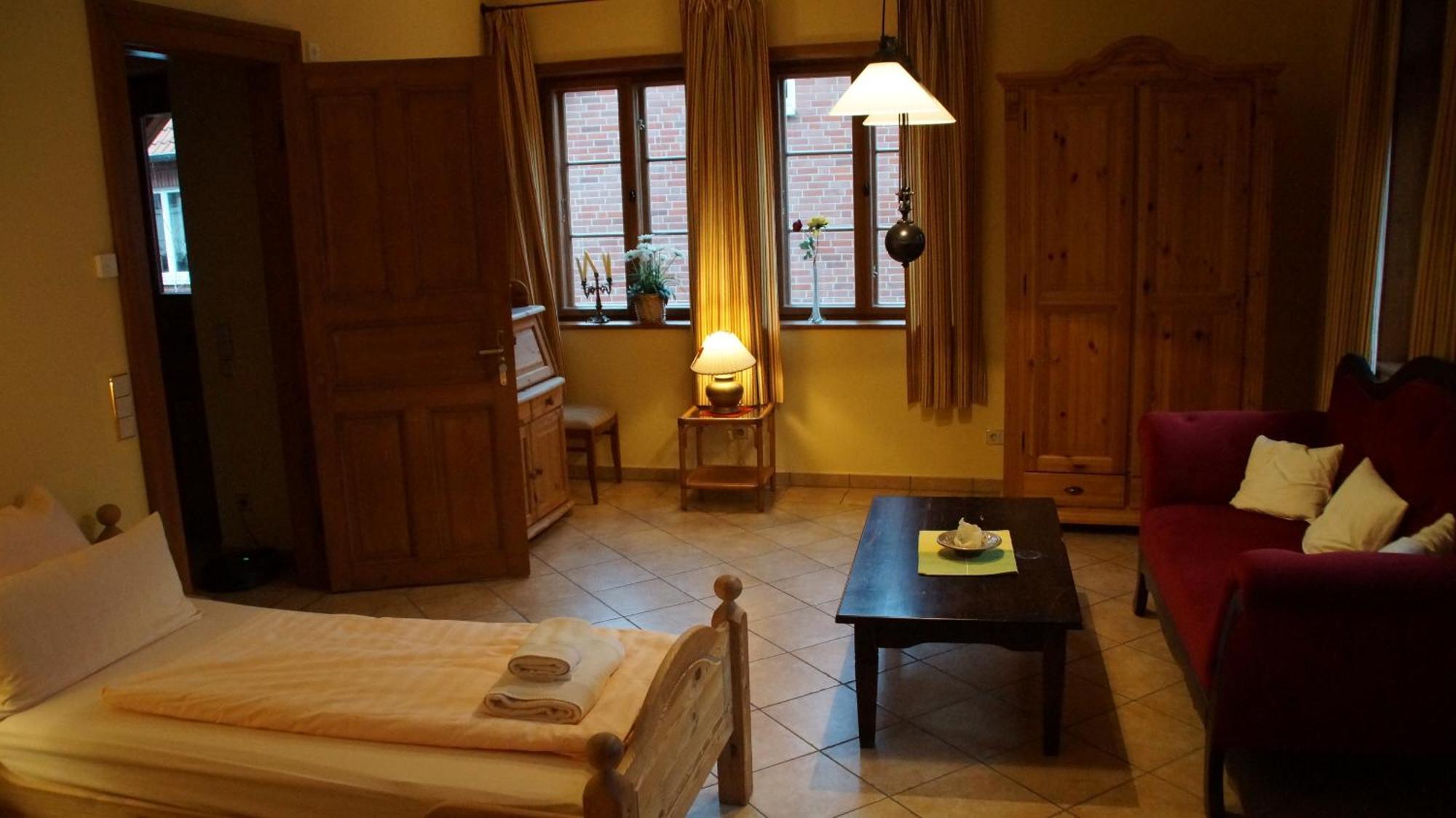 Twin Room Private Bathroom