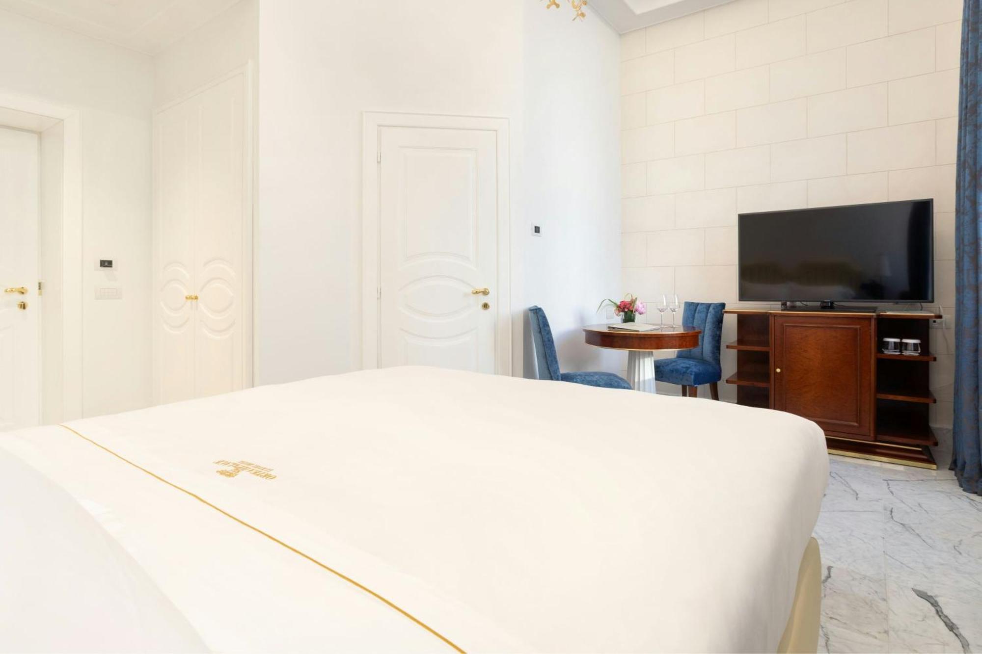Queen Room No View