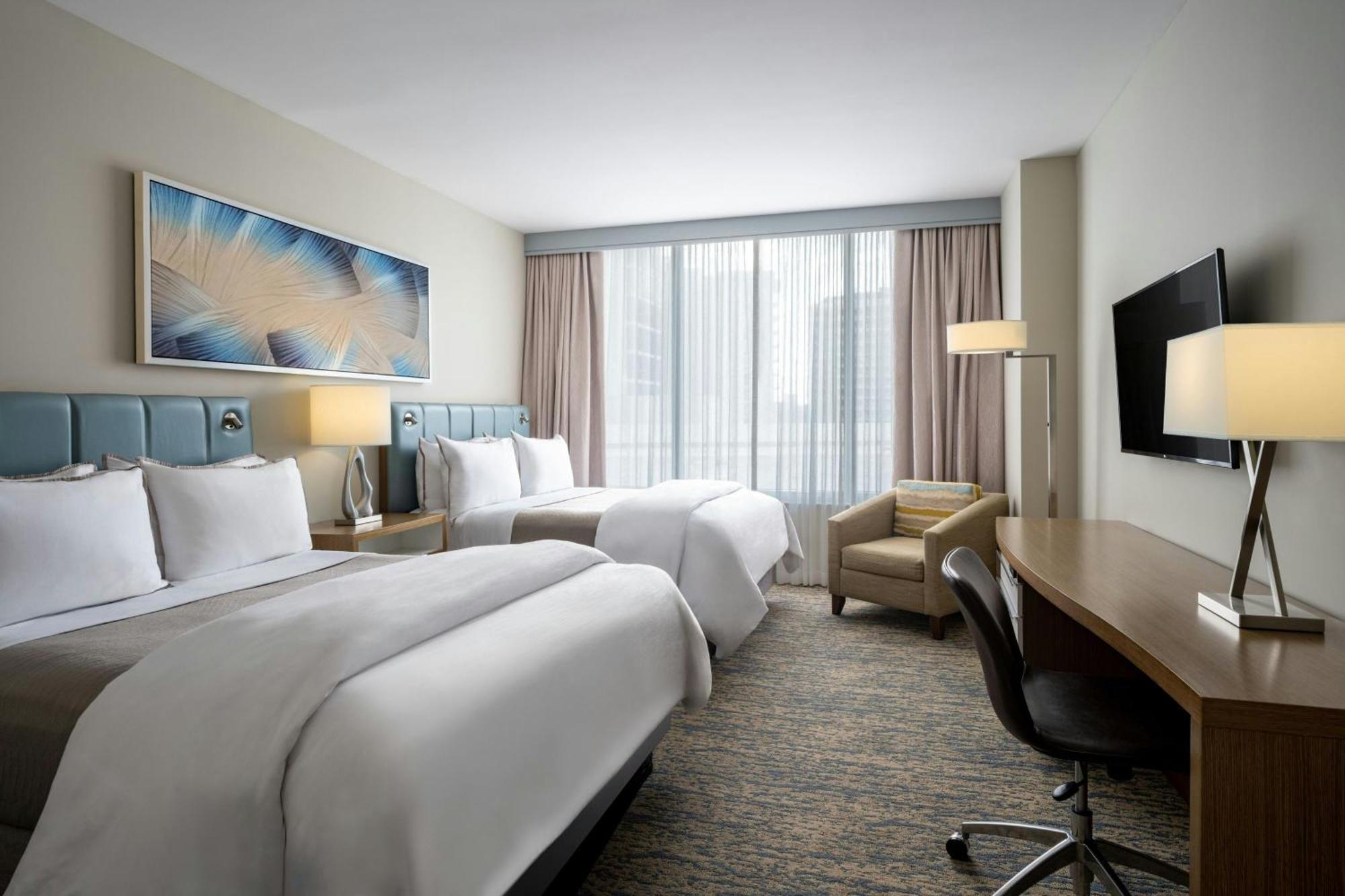 Limited Queens Guest room Limited Queen view Limited view