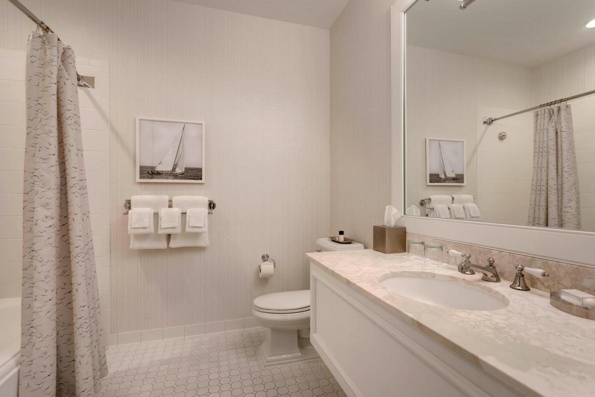 Guest Room-Quarryview
