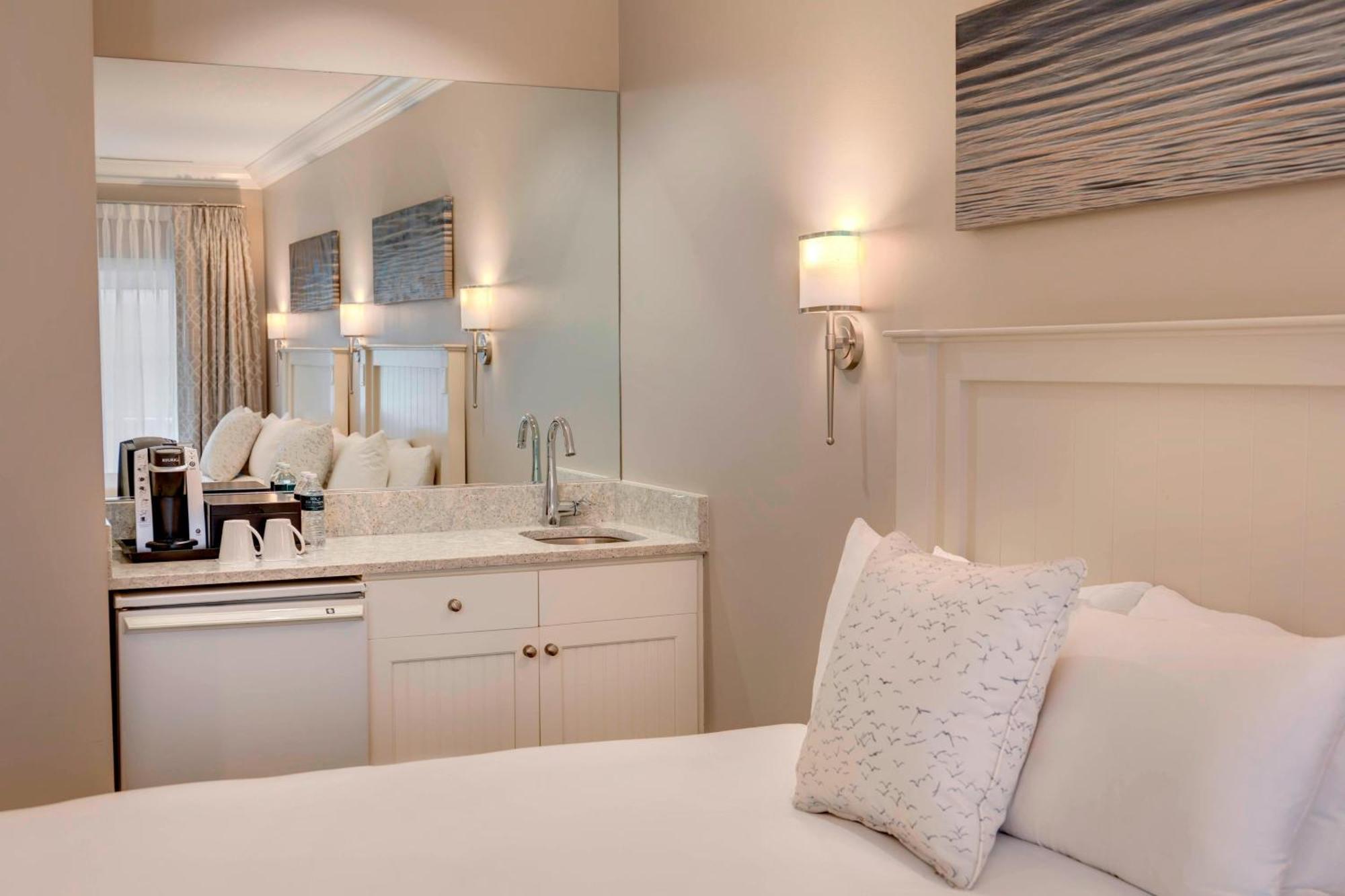 Guest Room-Quarryview