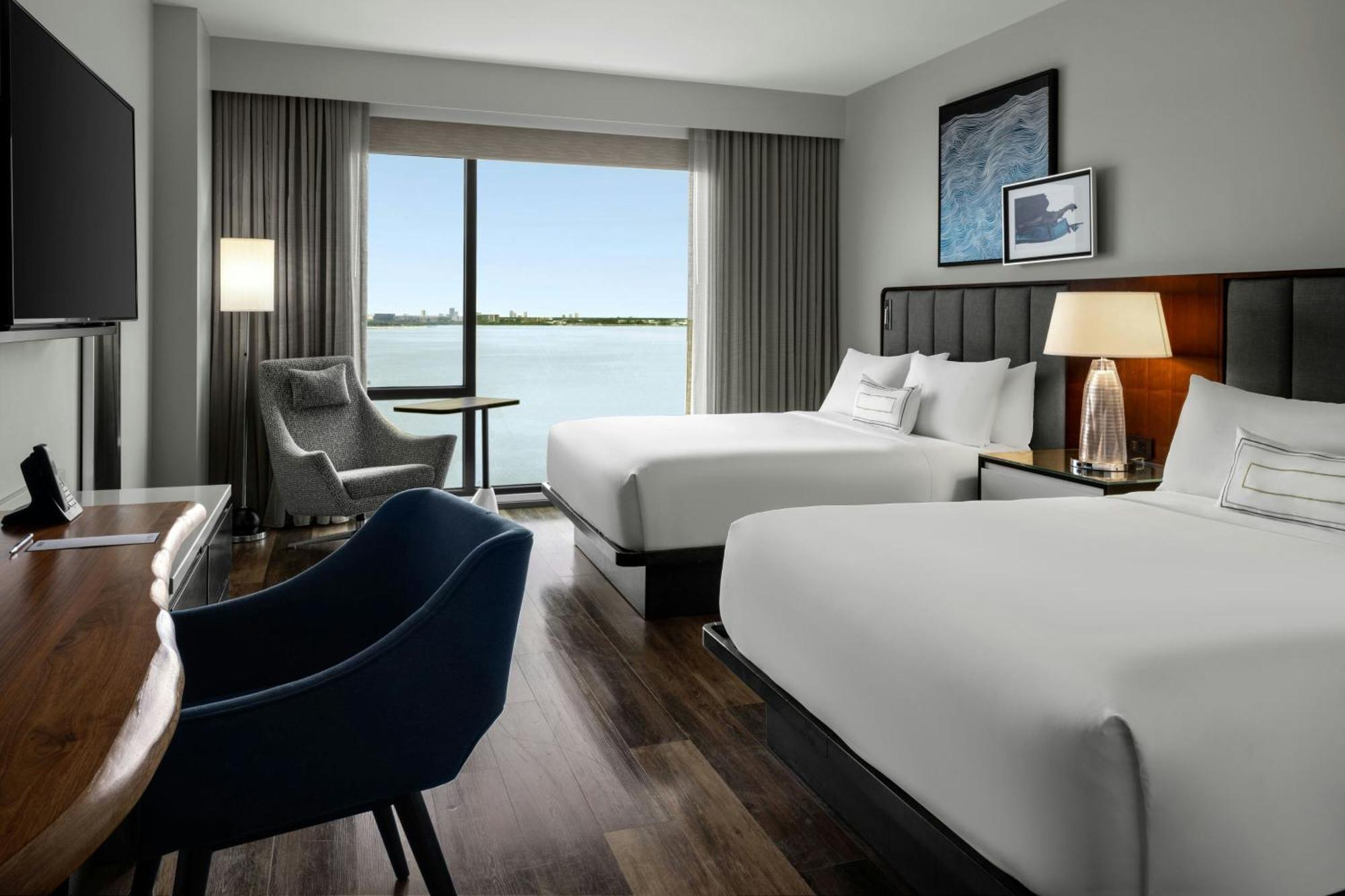 Guest Room 2 Queen Bay View