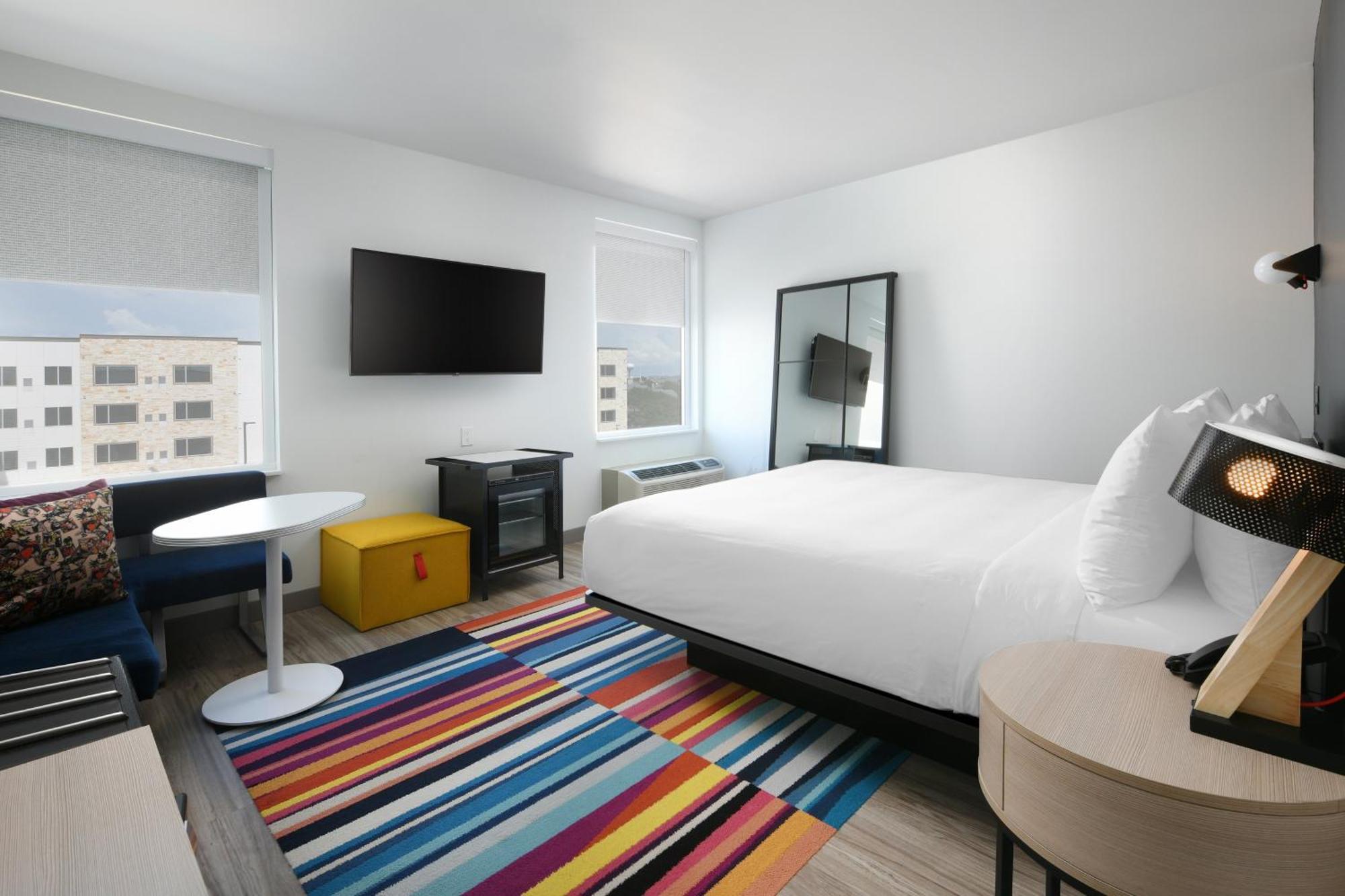 Guest Room 1 King