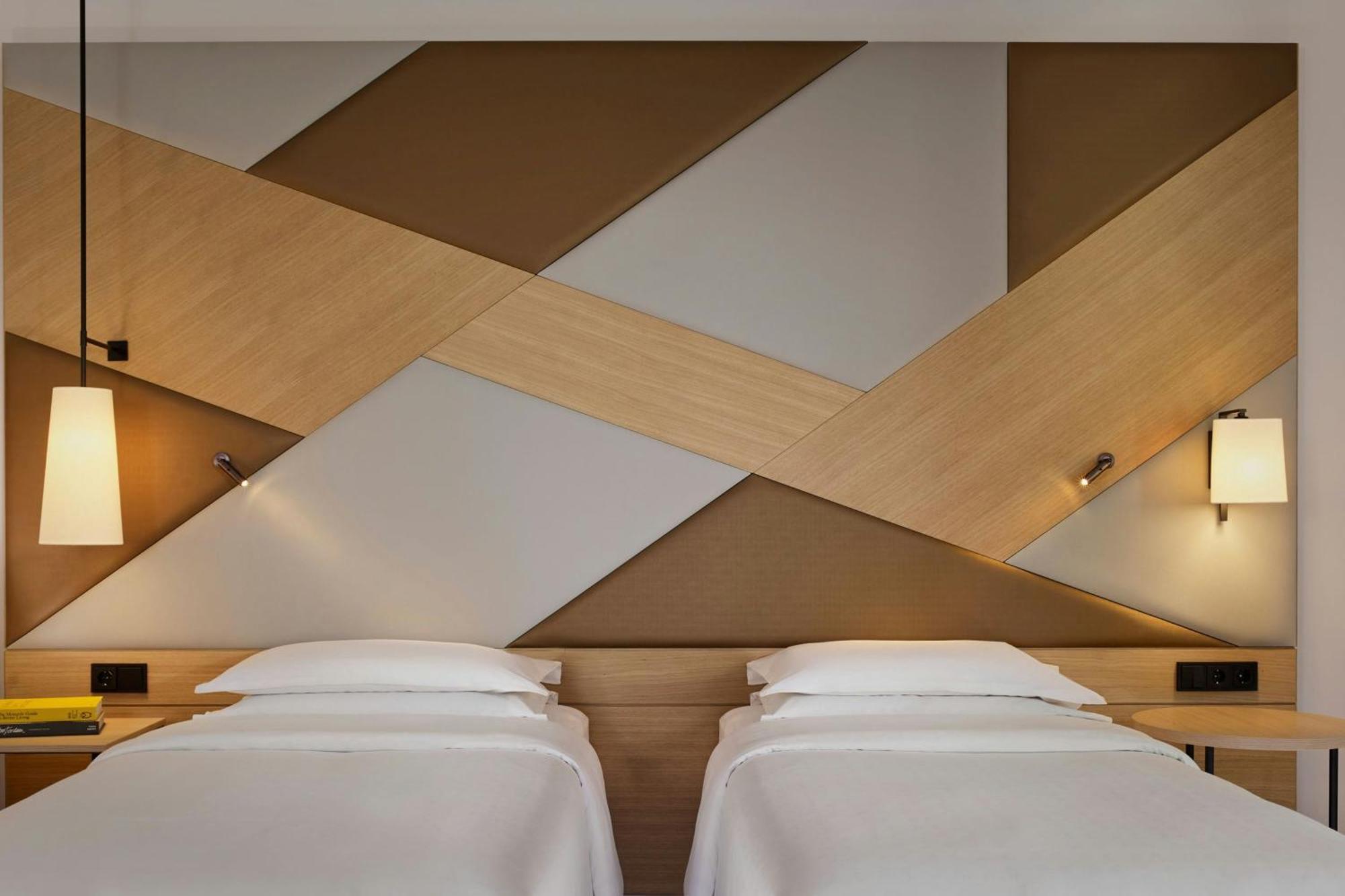 Deluxe Guest room 2 Twin or Single Beds