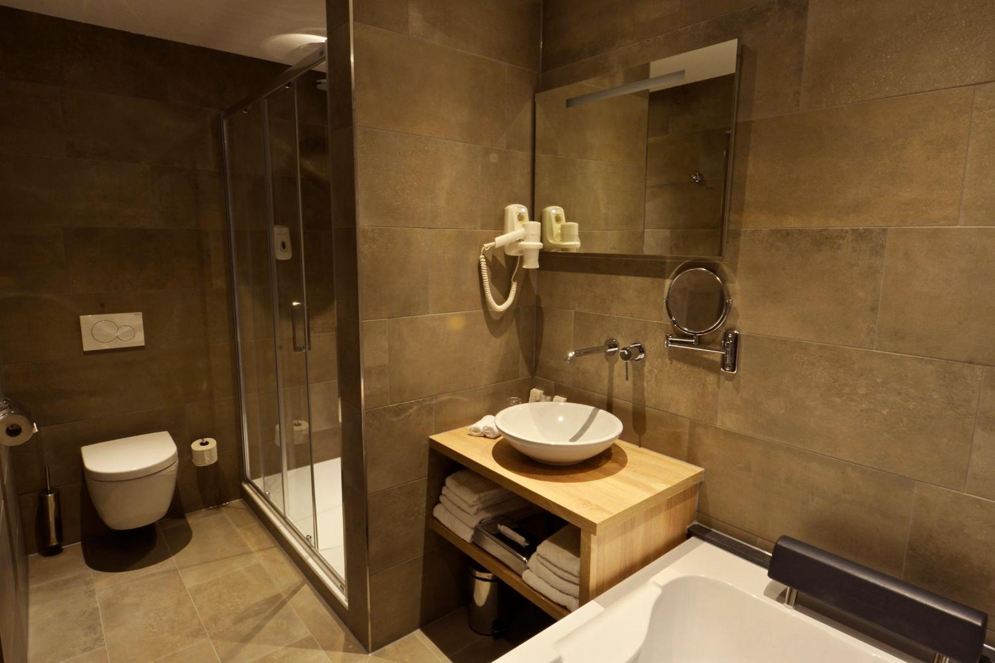 Suite Hot Tub