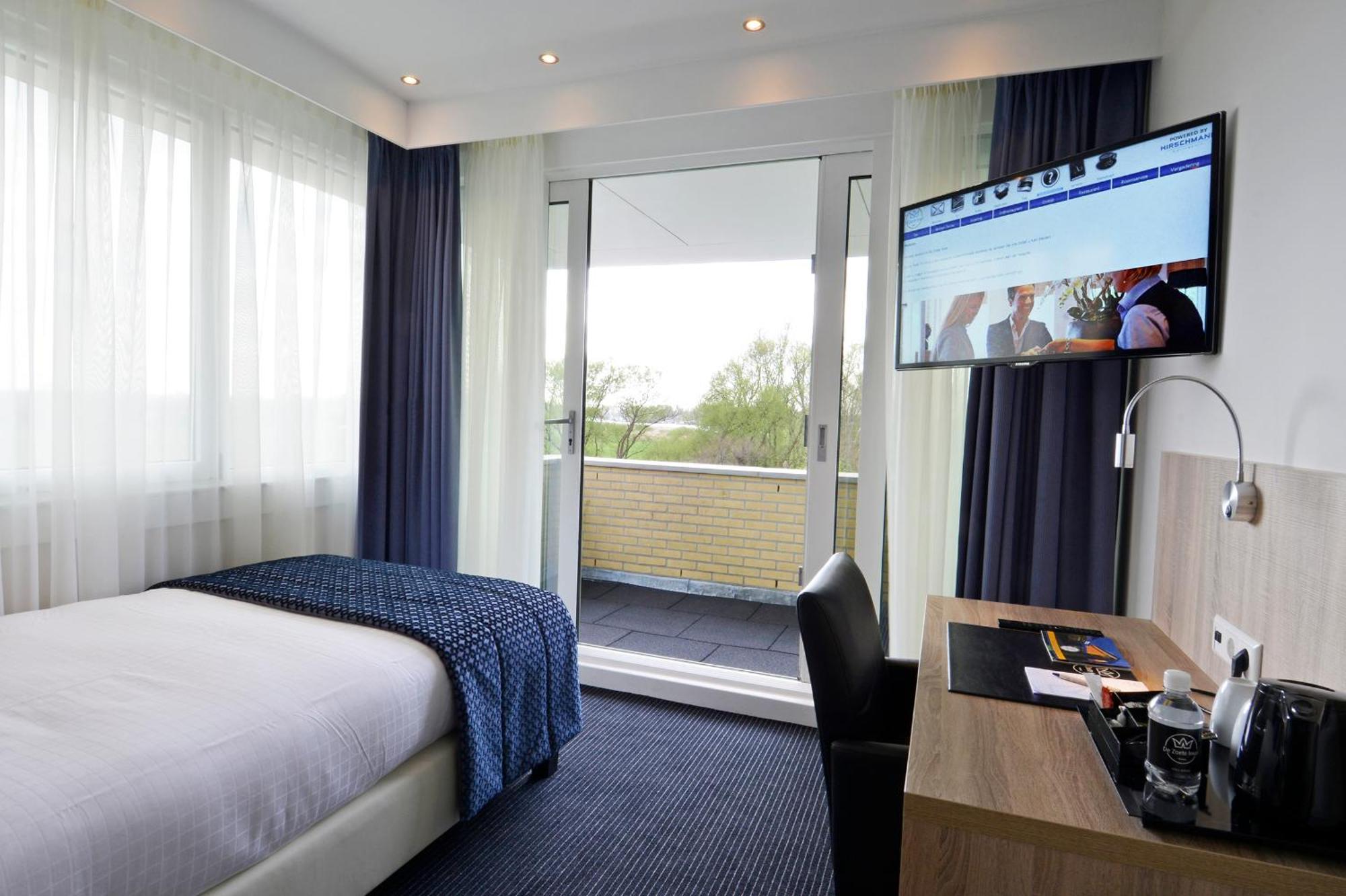 Single Room Balcony