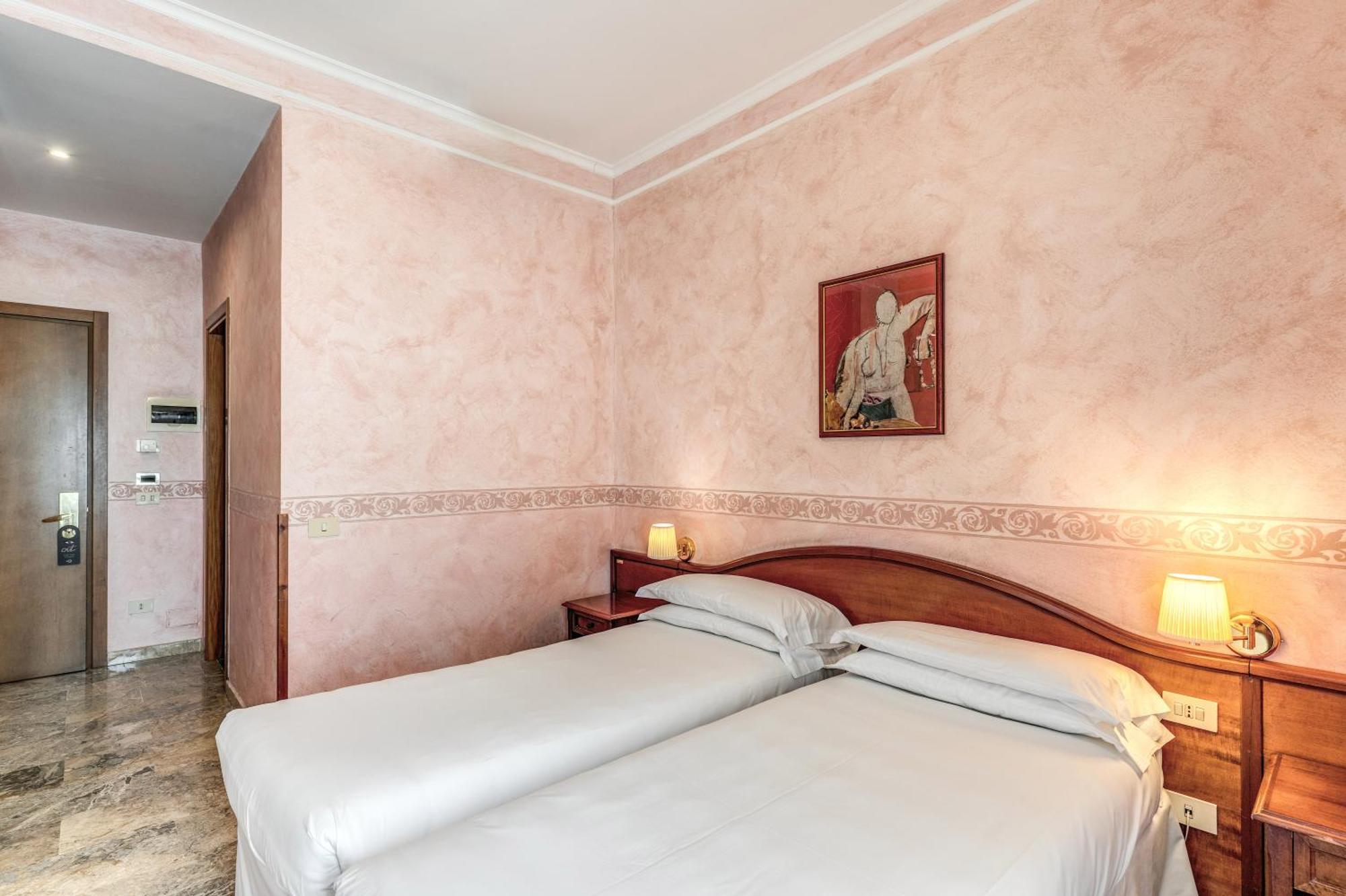 Superior Double or Twin Room,1643756171:JPEG