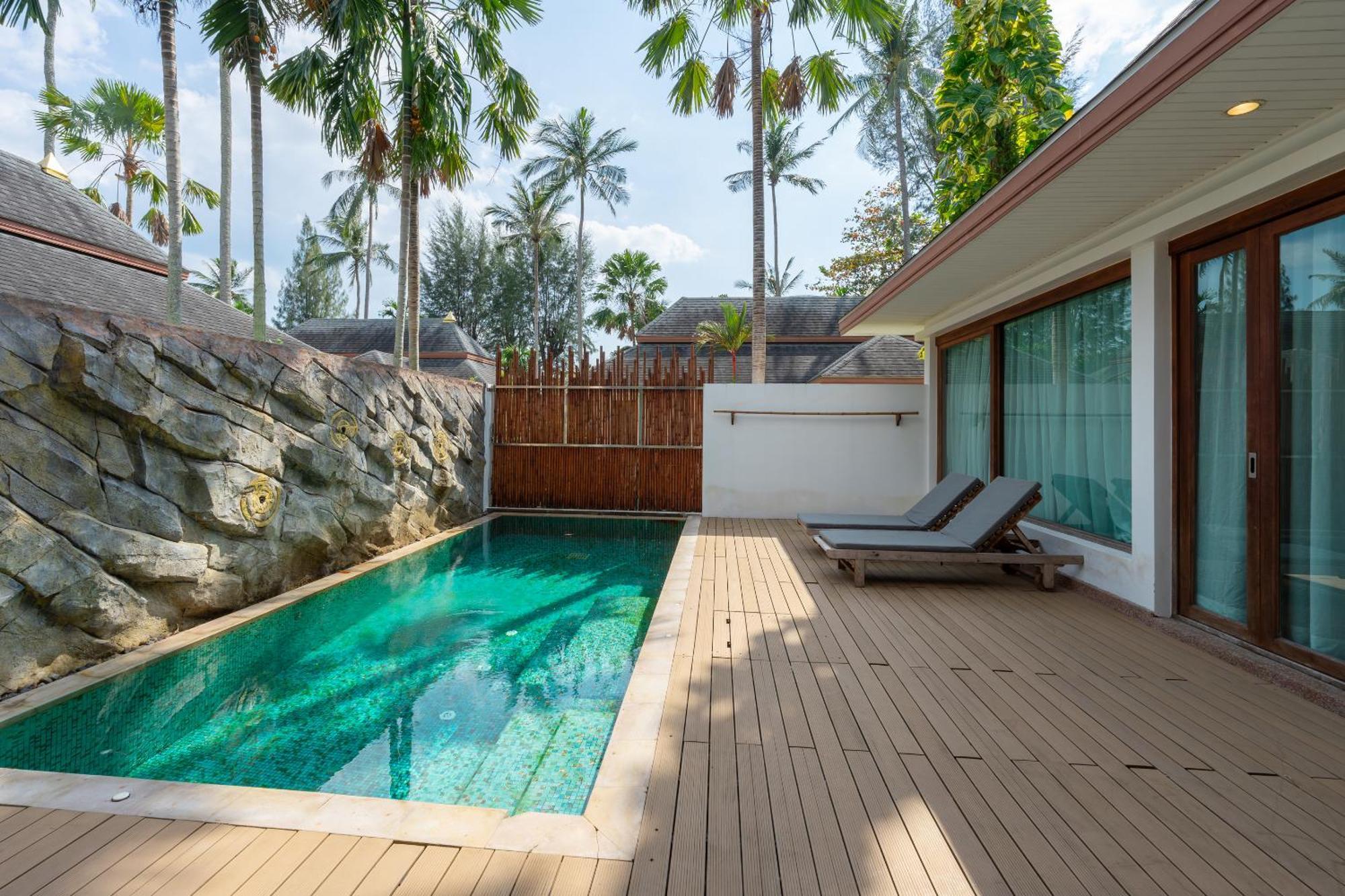 Tropical Pool Villa