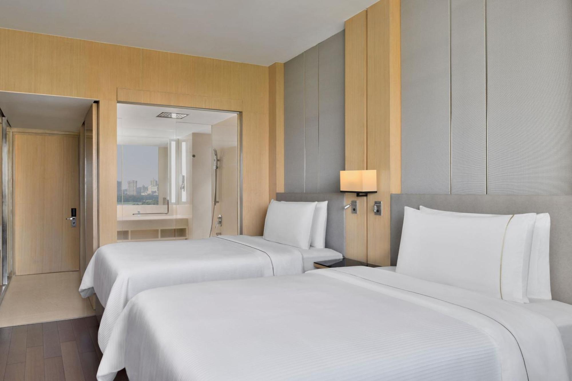 Guest Room 2 Double Bed Hill View Curated high-tea experience & enjoy on F&B Spa