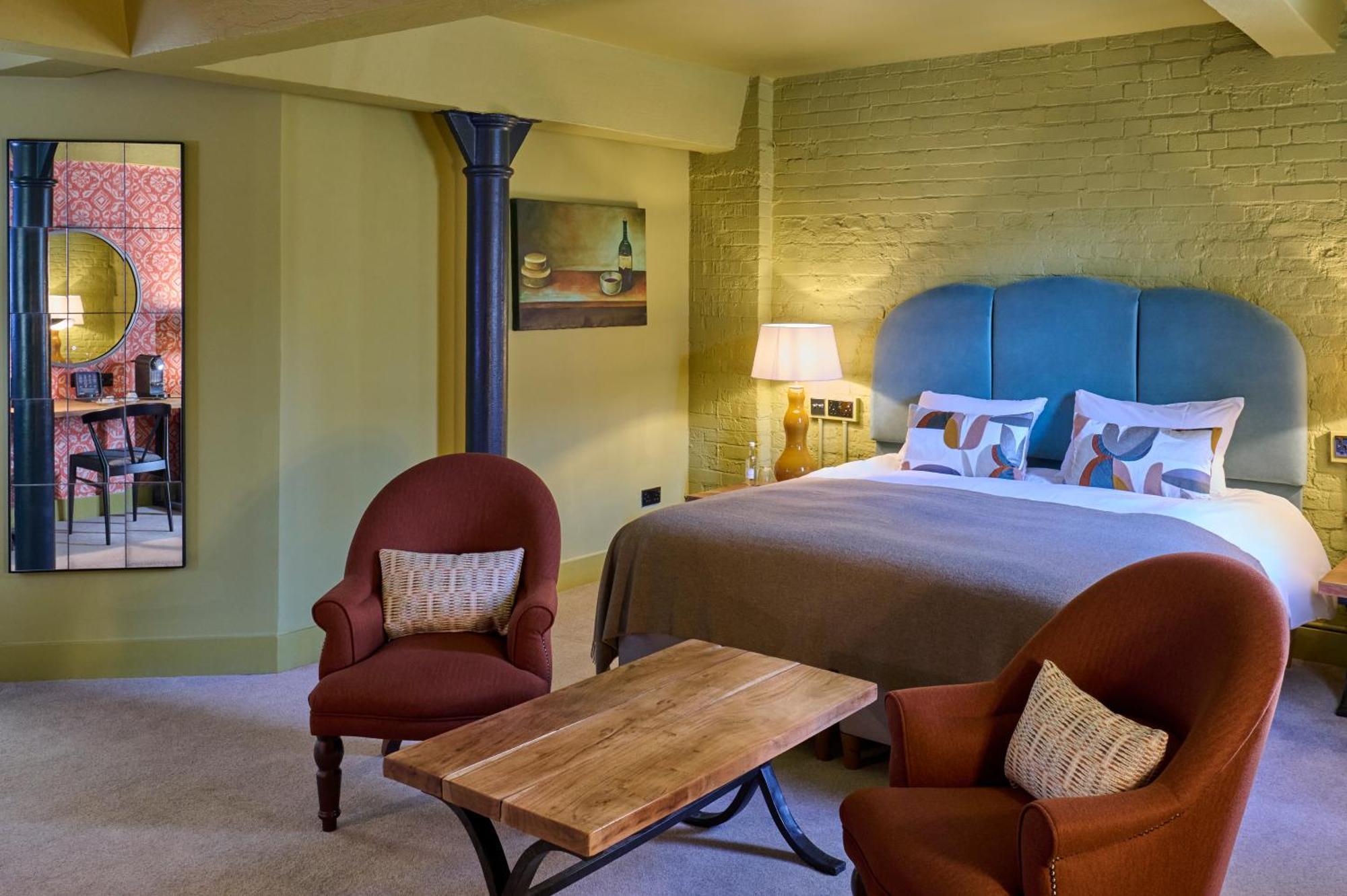 Deluxe Room,1643766048:JPEG