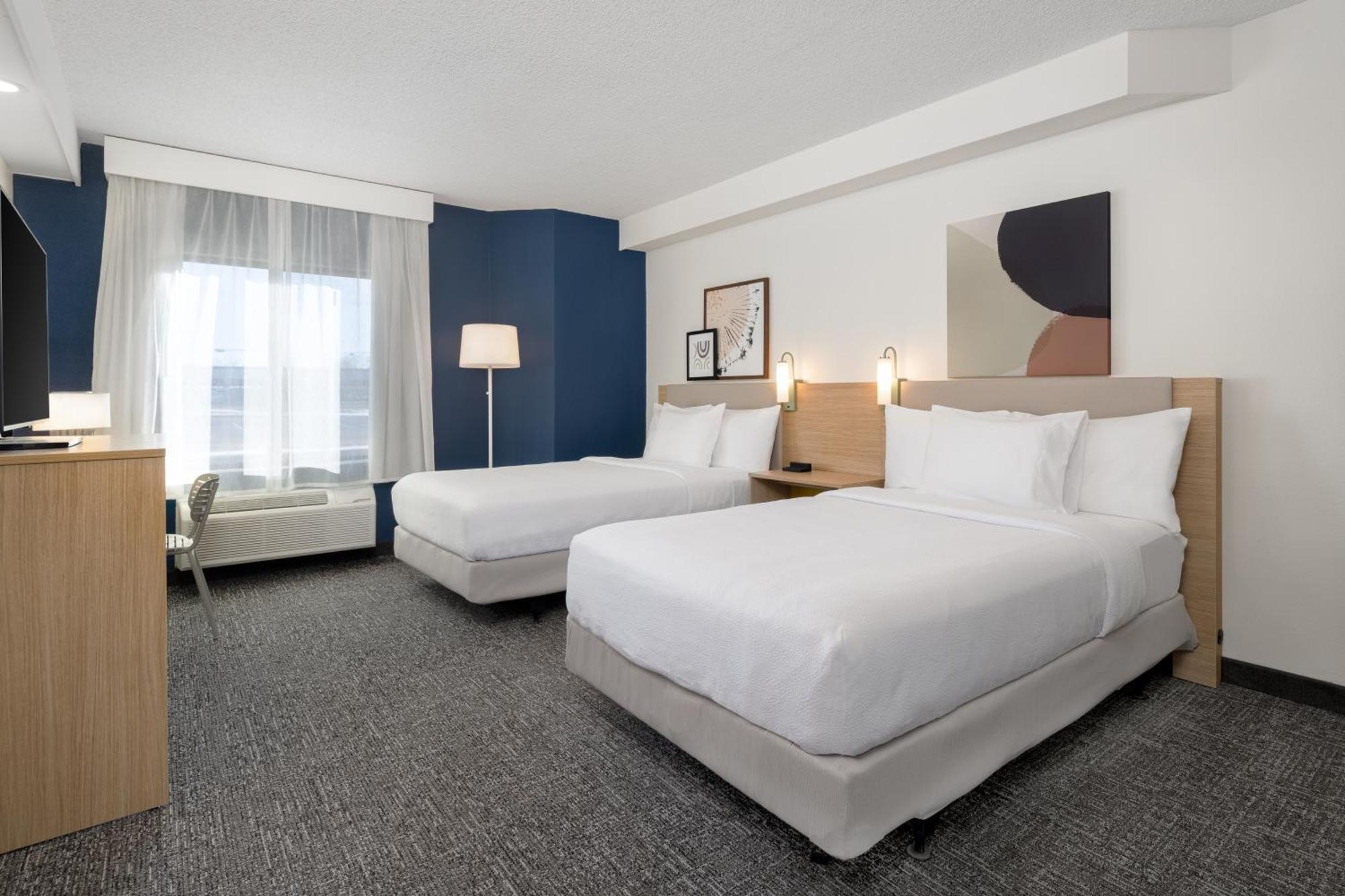 Double Room Two Double Beds Bathtub Mobility Accessible