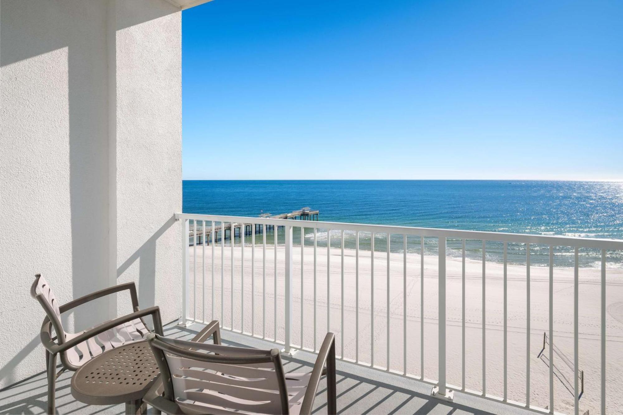 Queen Room Two Queen Beds Balcony Beach Front or Non-Smoking