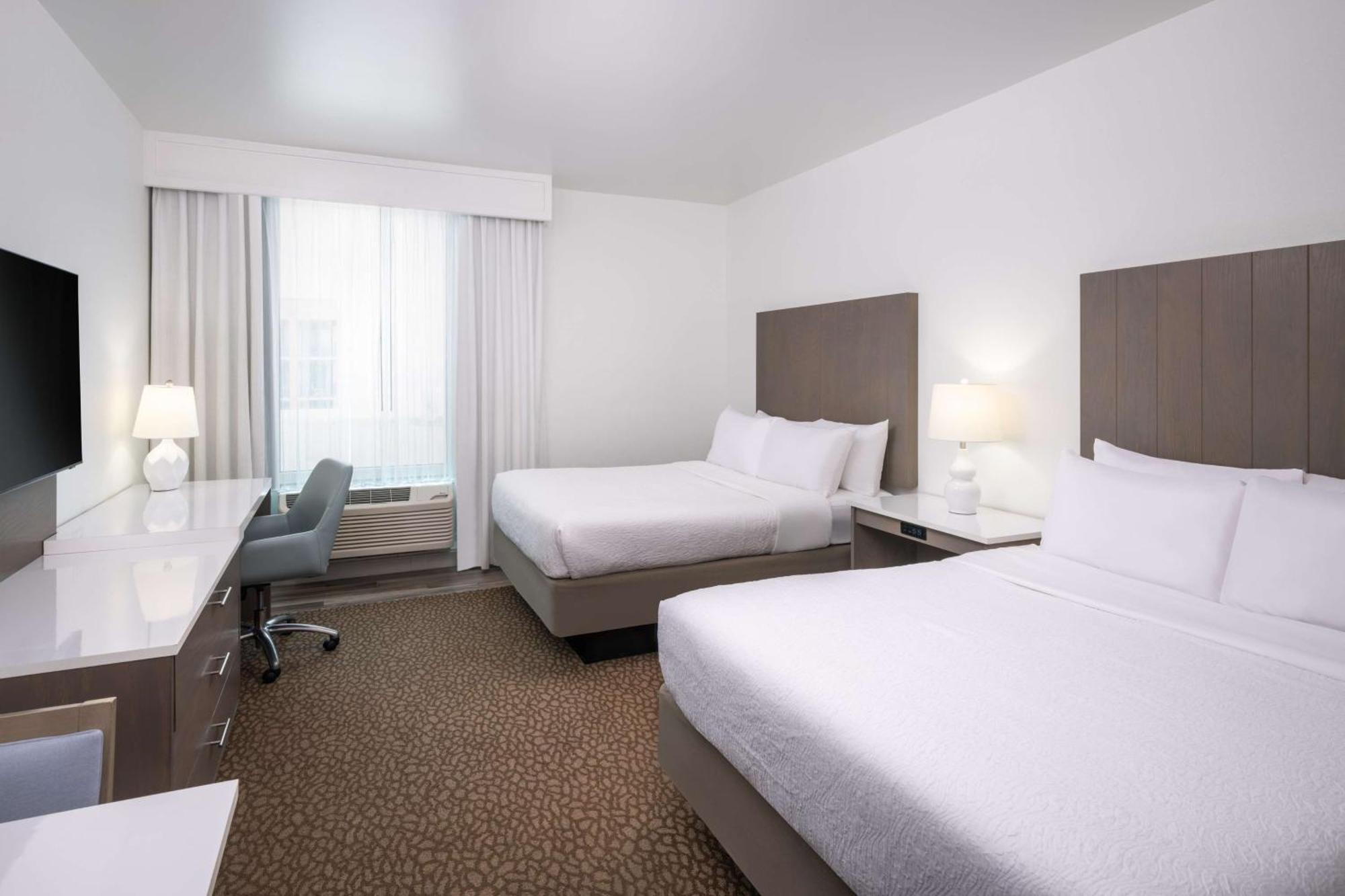 Queen Room Two Queen Beds No View