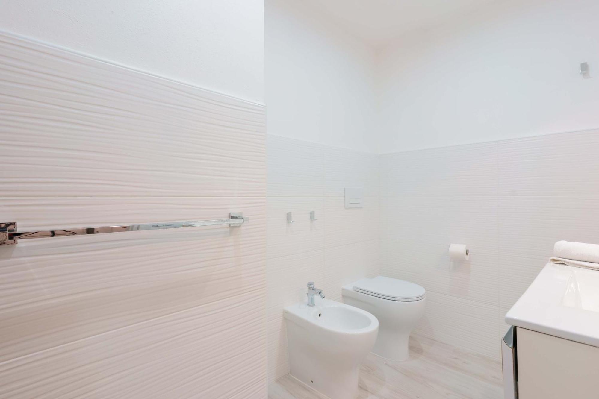 Double or Twin Room Private Bathroom