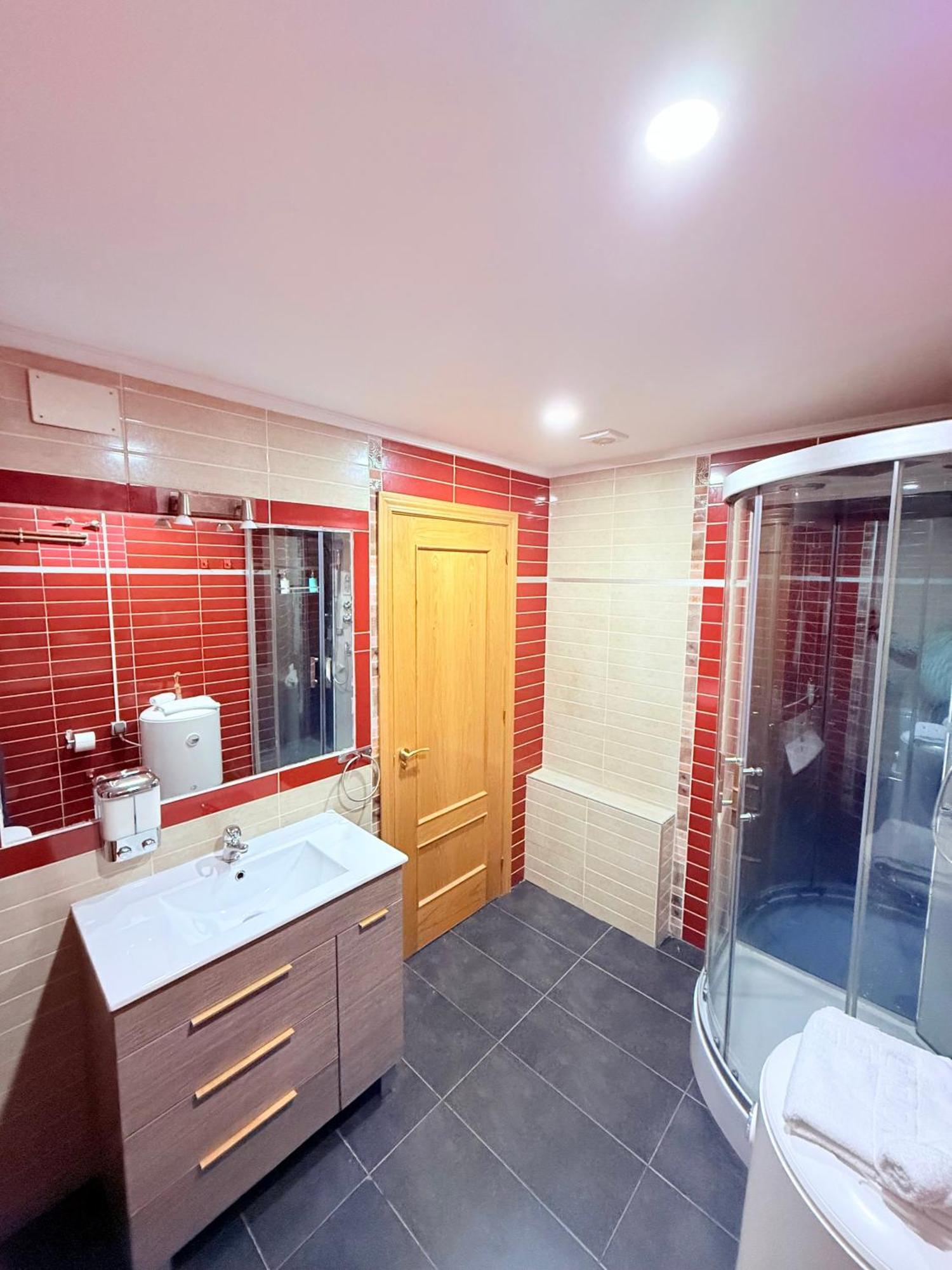 Habitación Doble con baño - 1 o 2 camas