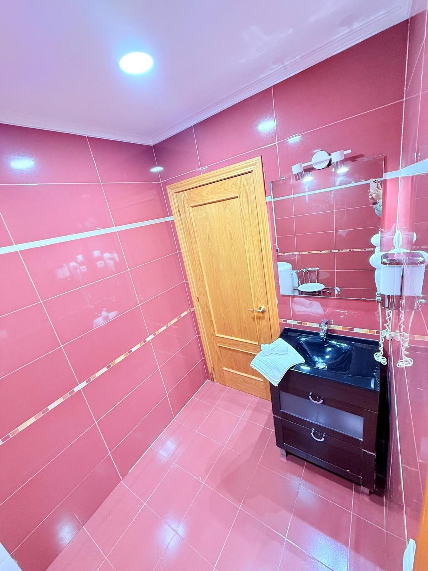 Double or Twin Room Bathroom