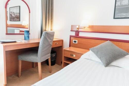 Standard Single Room Mountain View