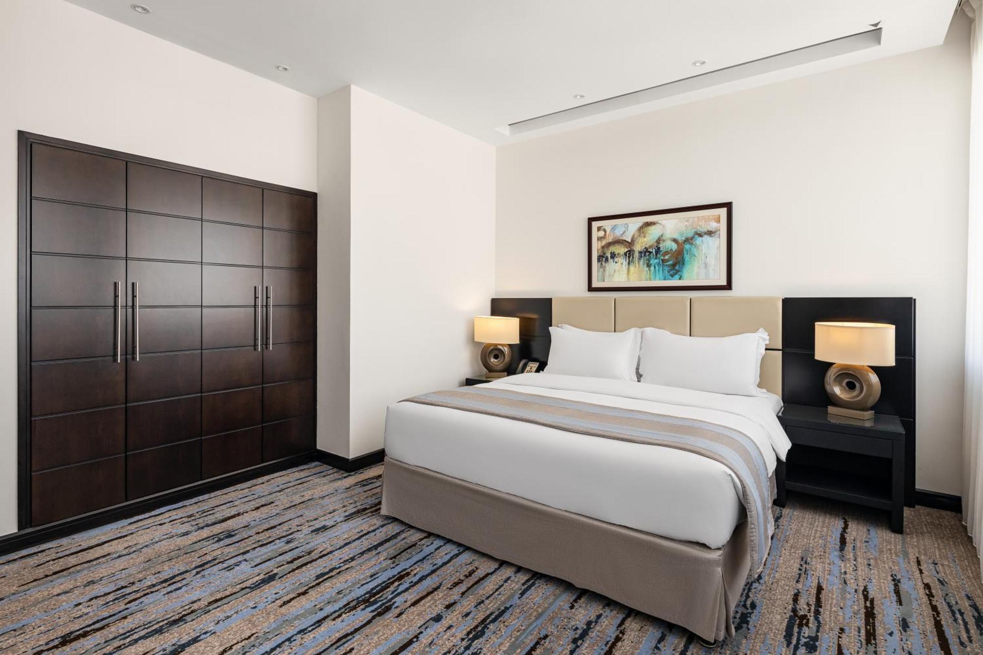 Emerald Suite
