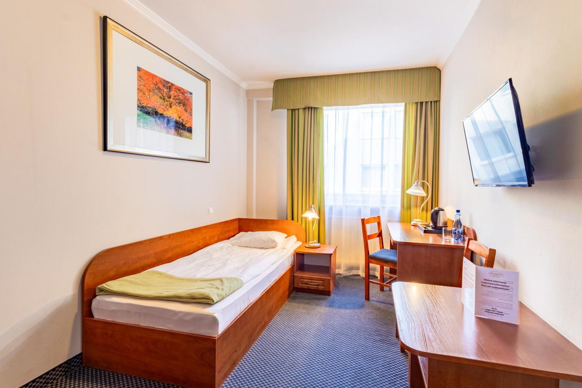 Economy Single Room