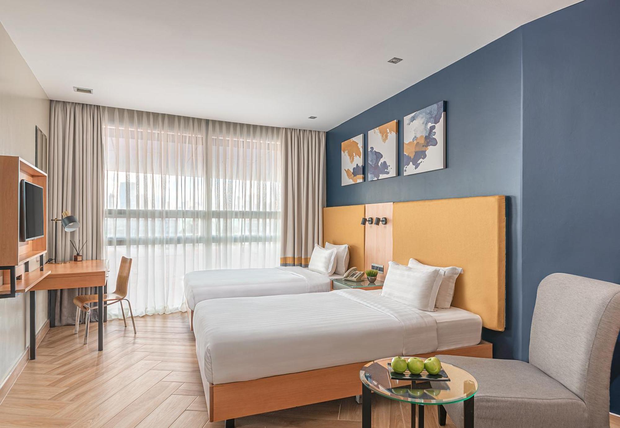 Deluxe Twin Hotel Floor