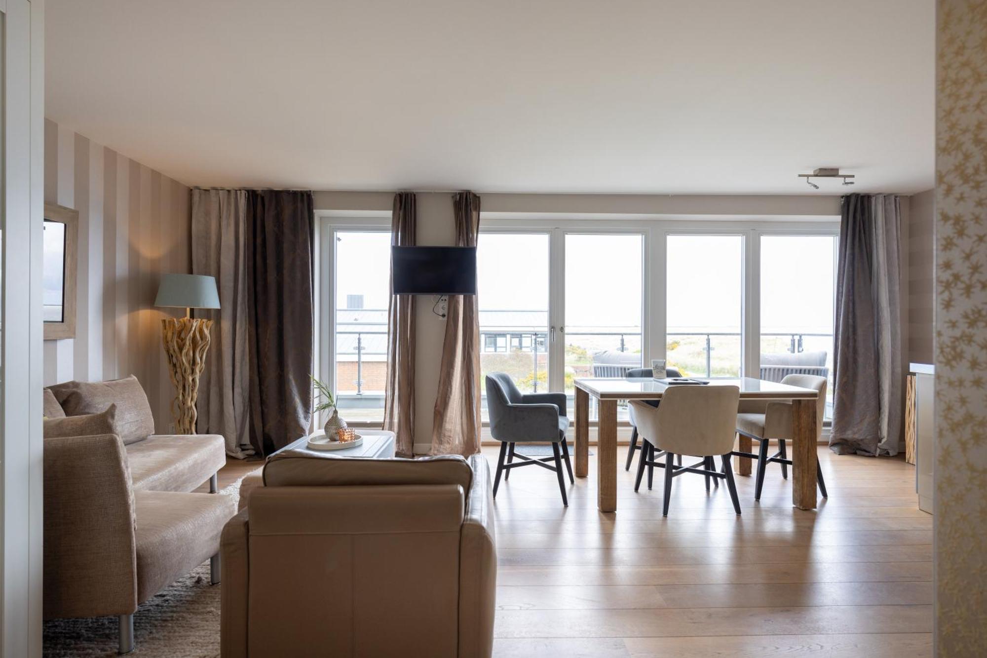 Master Suite,1644413100:JPEG
