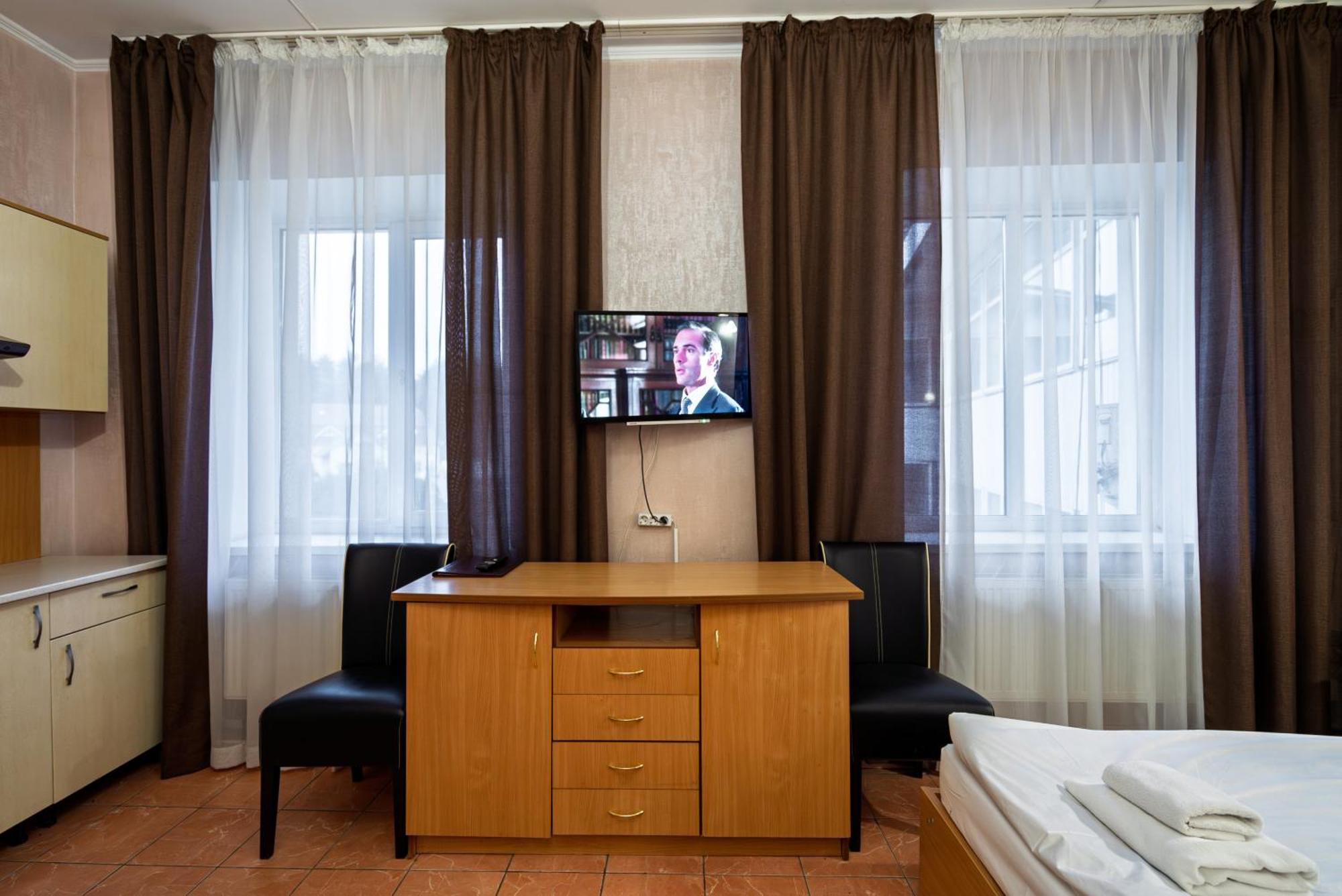 Grote Kamer met 2 Bedden
