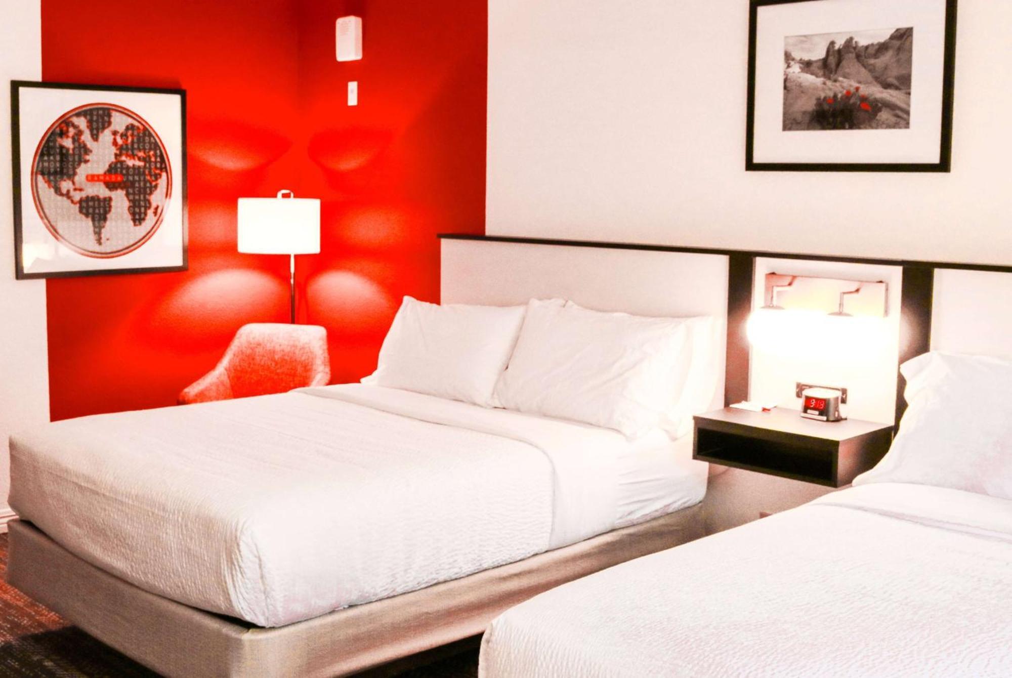Superior Queen Room Two Queen Beds Non-Smoking