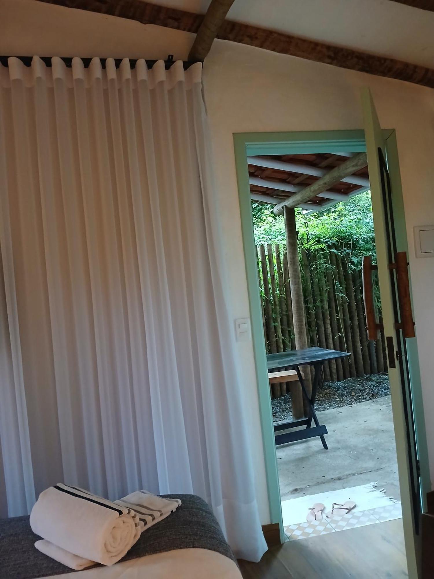 Bungalow Garden View