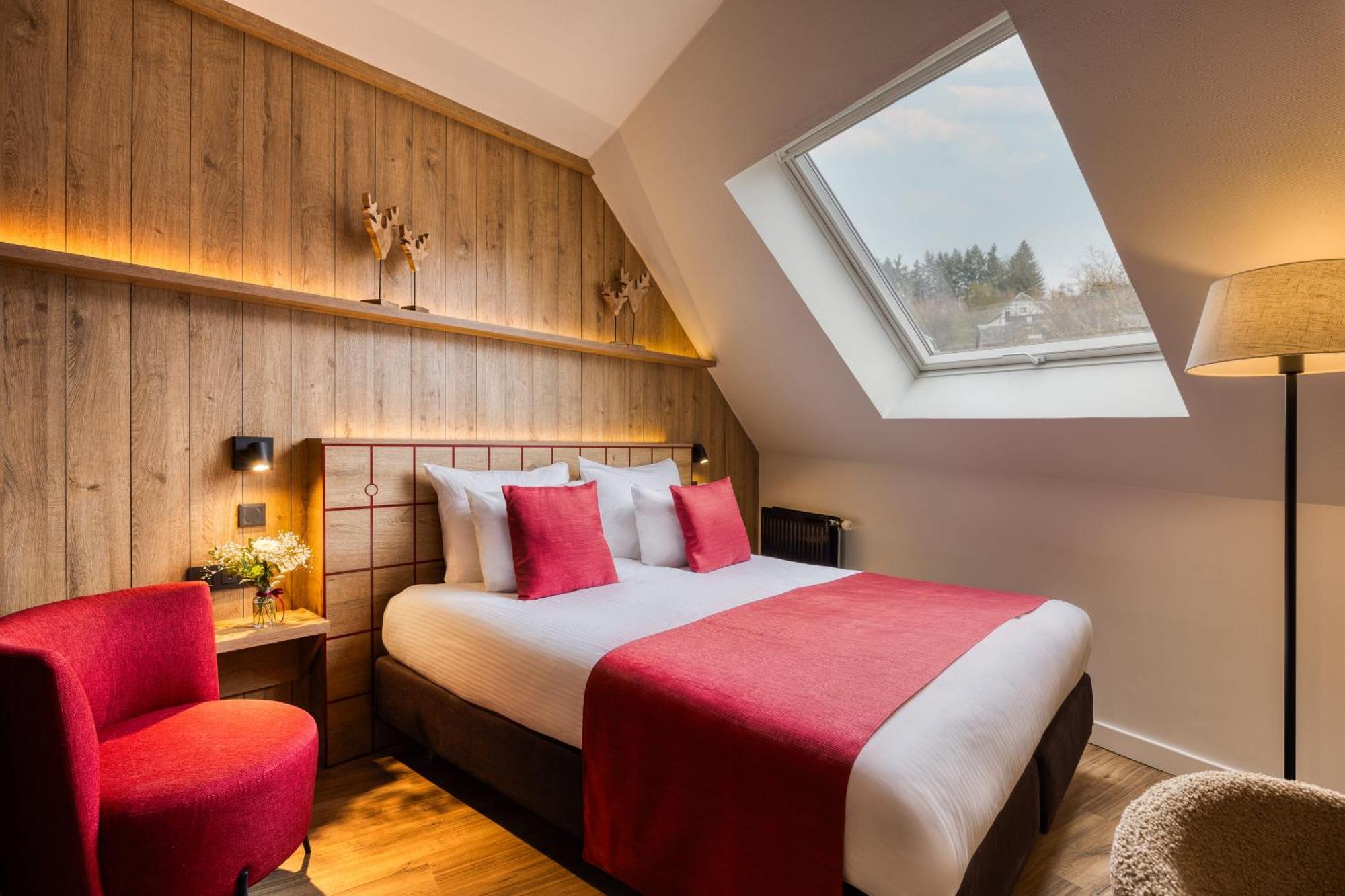 Deluxe Double or Twin Room