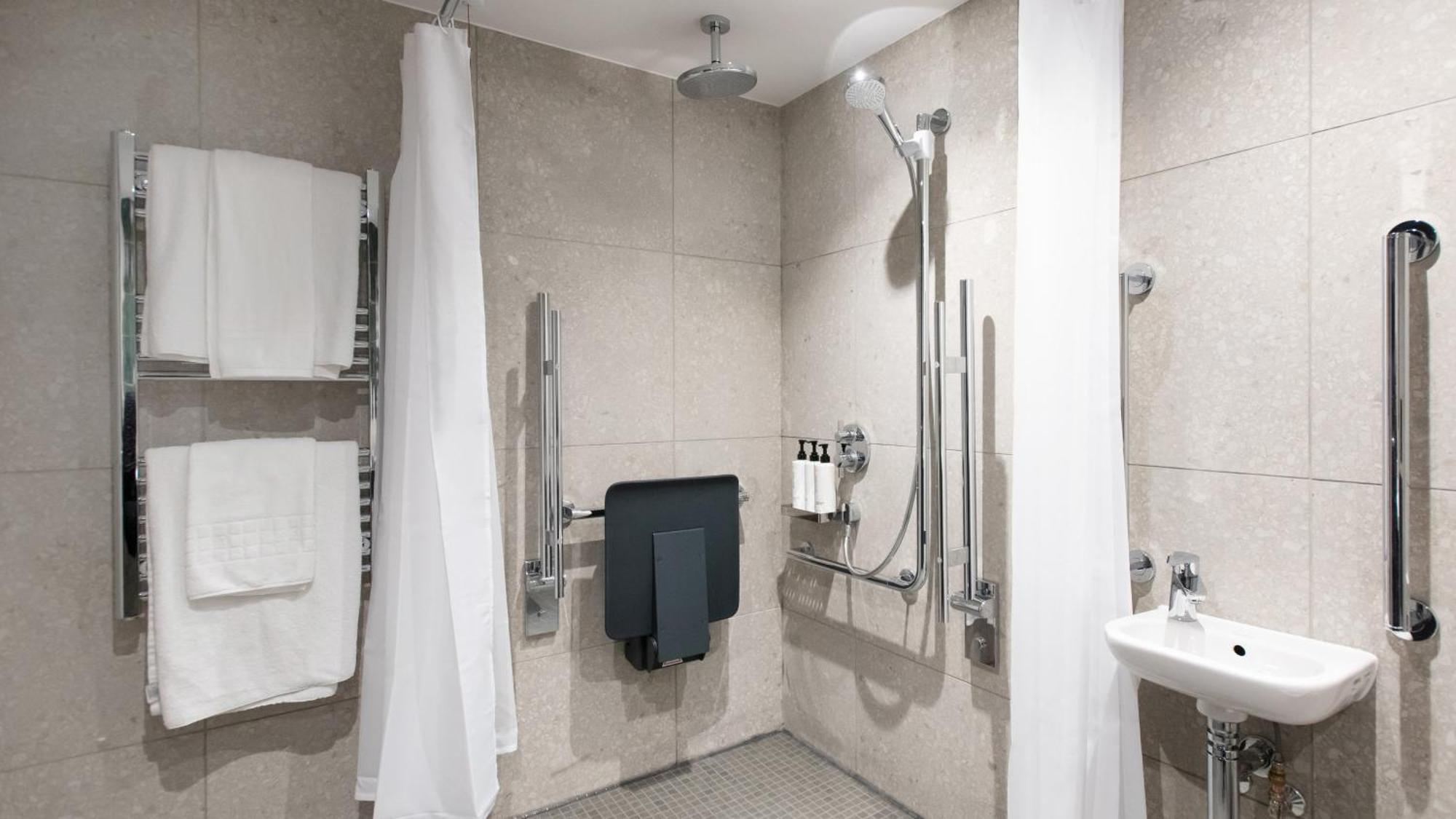 Standard Double Room Accessible Walk Shower