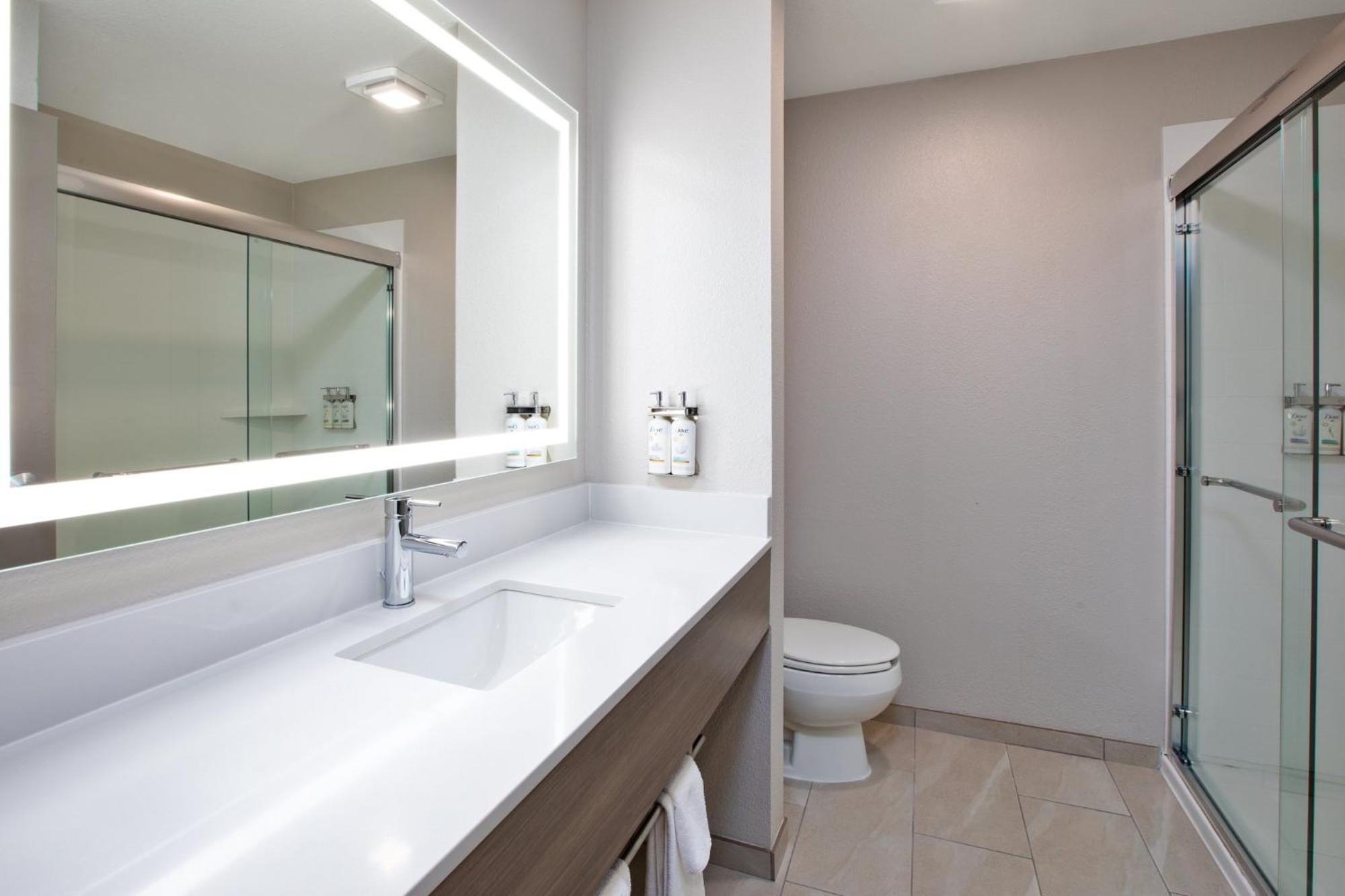Standard Room Two Queen Beds