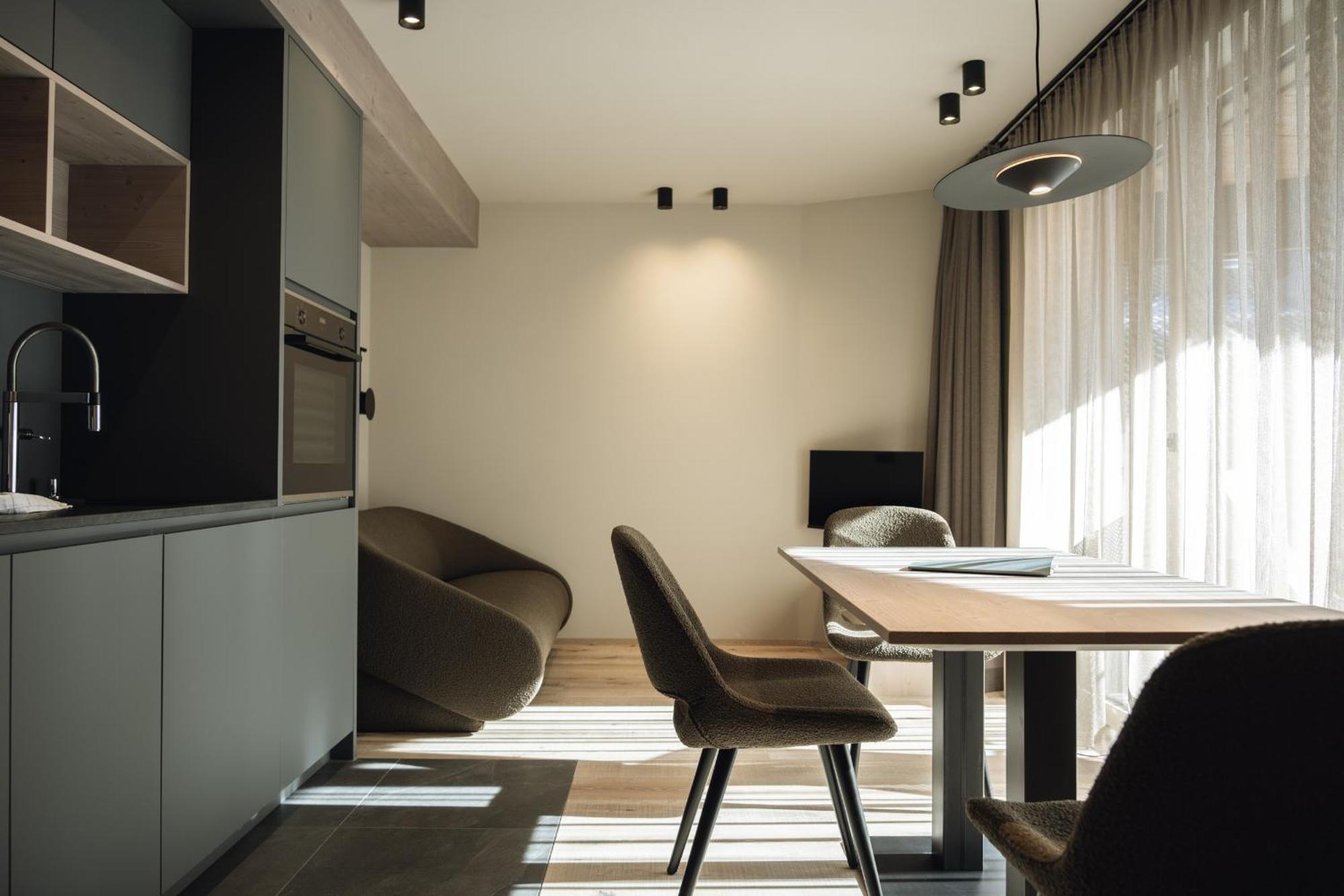 Junior Suite Mountain View