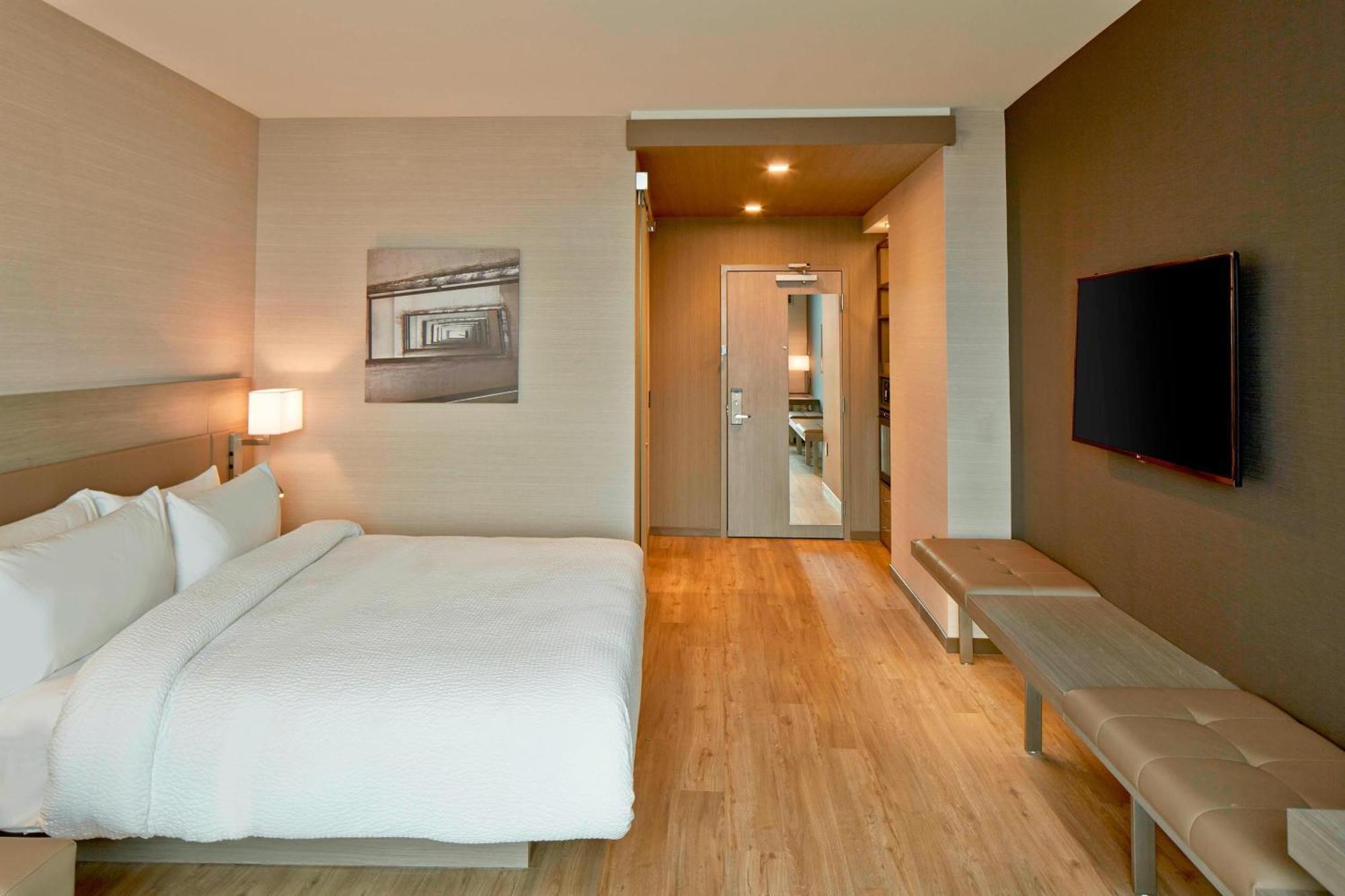 King Room with Sofa Bed - Hearing Accessible