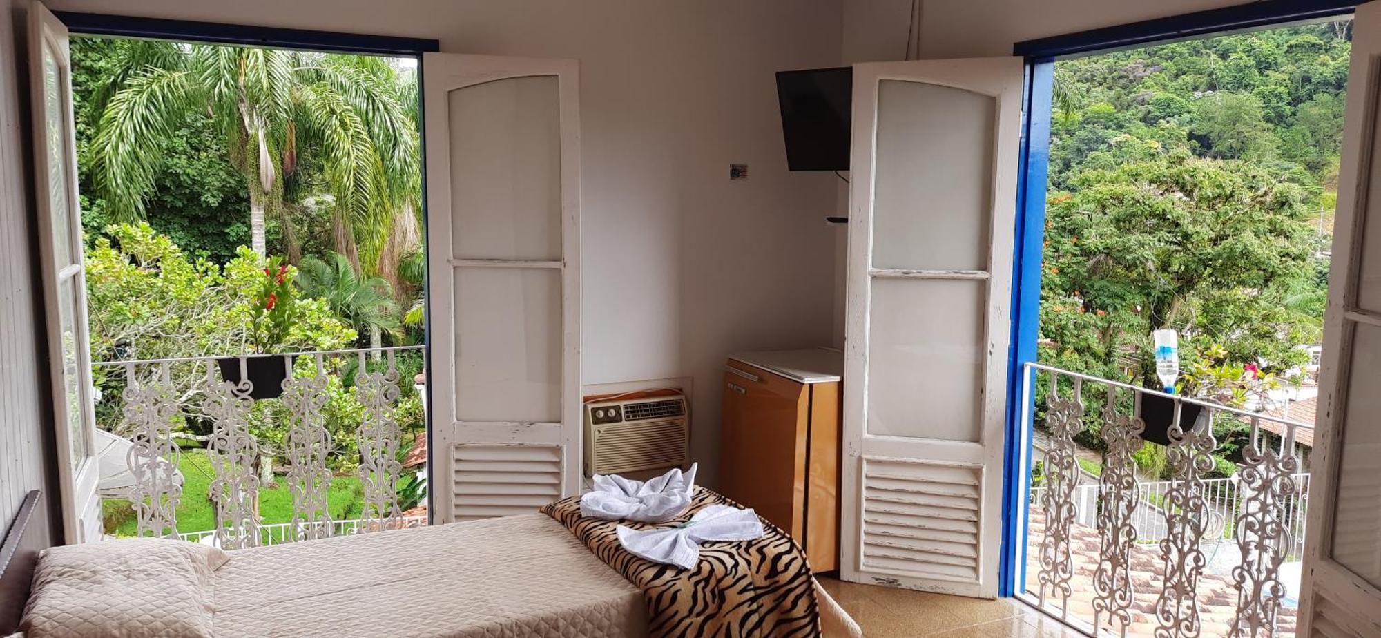 Double Room Mountain View