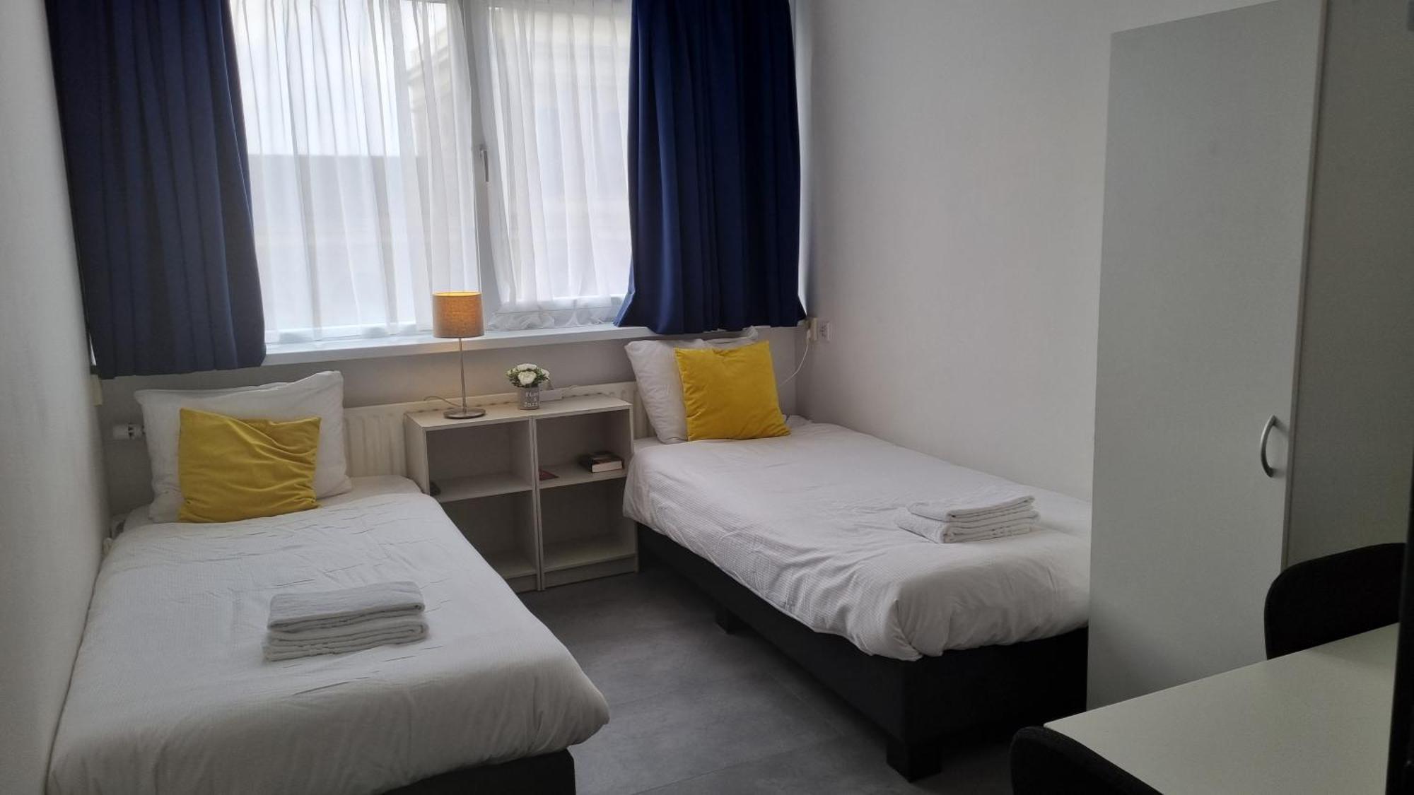 Small Double Room,1645048402:JPEG