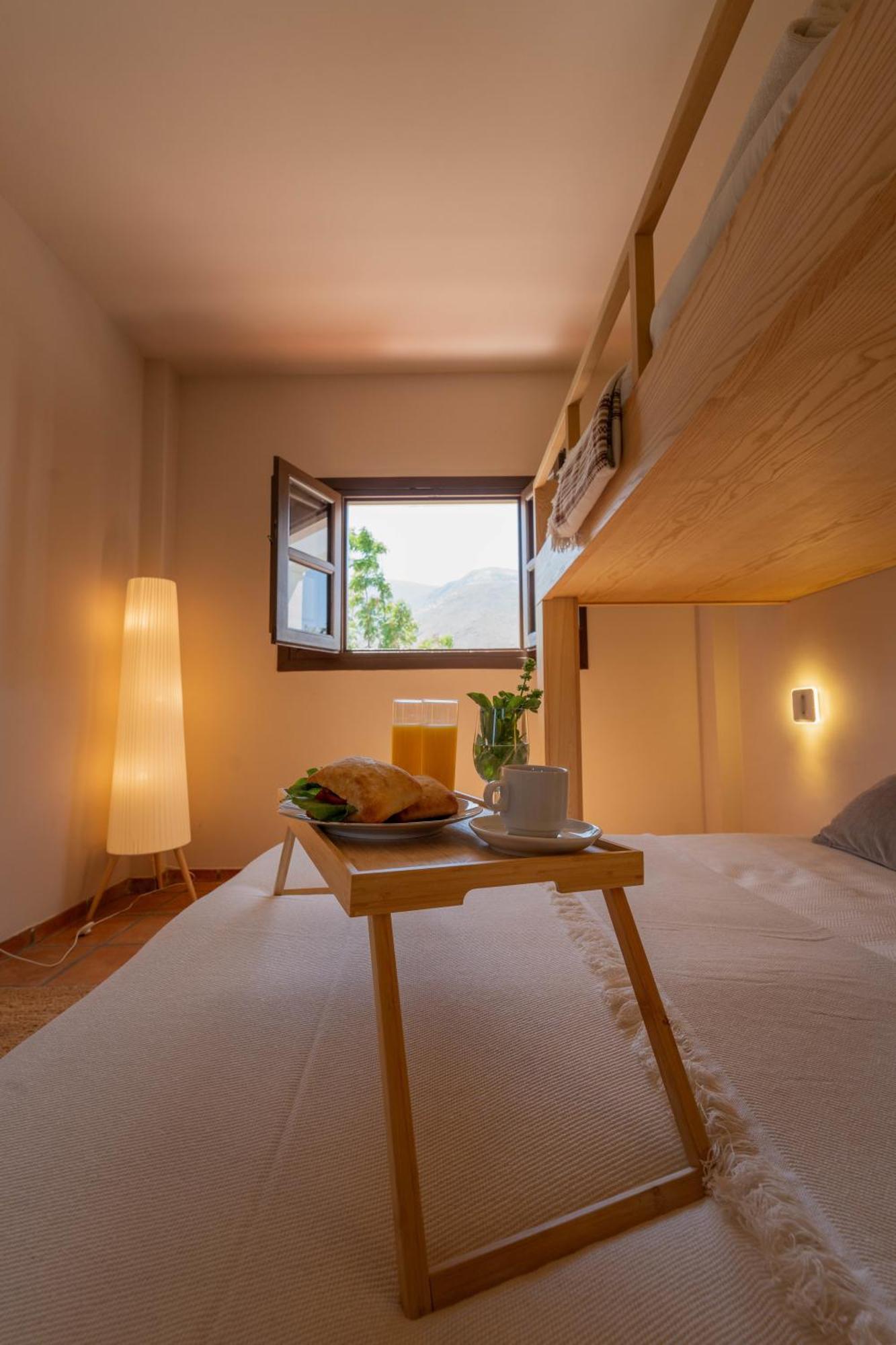 Habitación Familiar con vistas al jardín