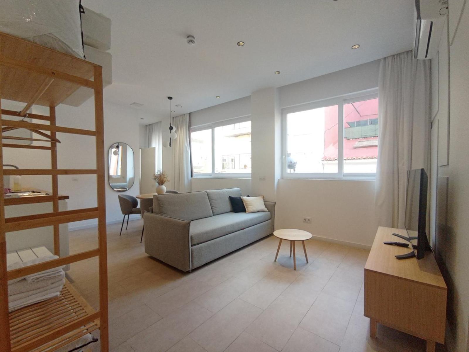 One-Bedroom Standard Apartment