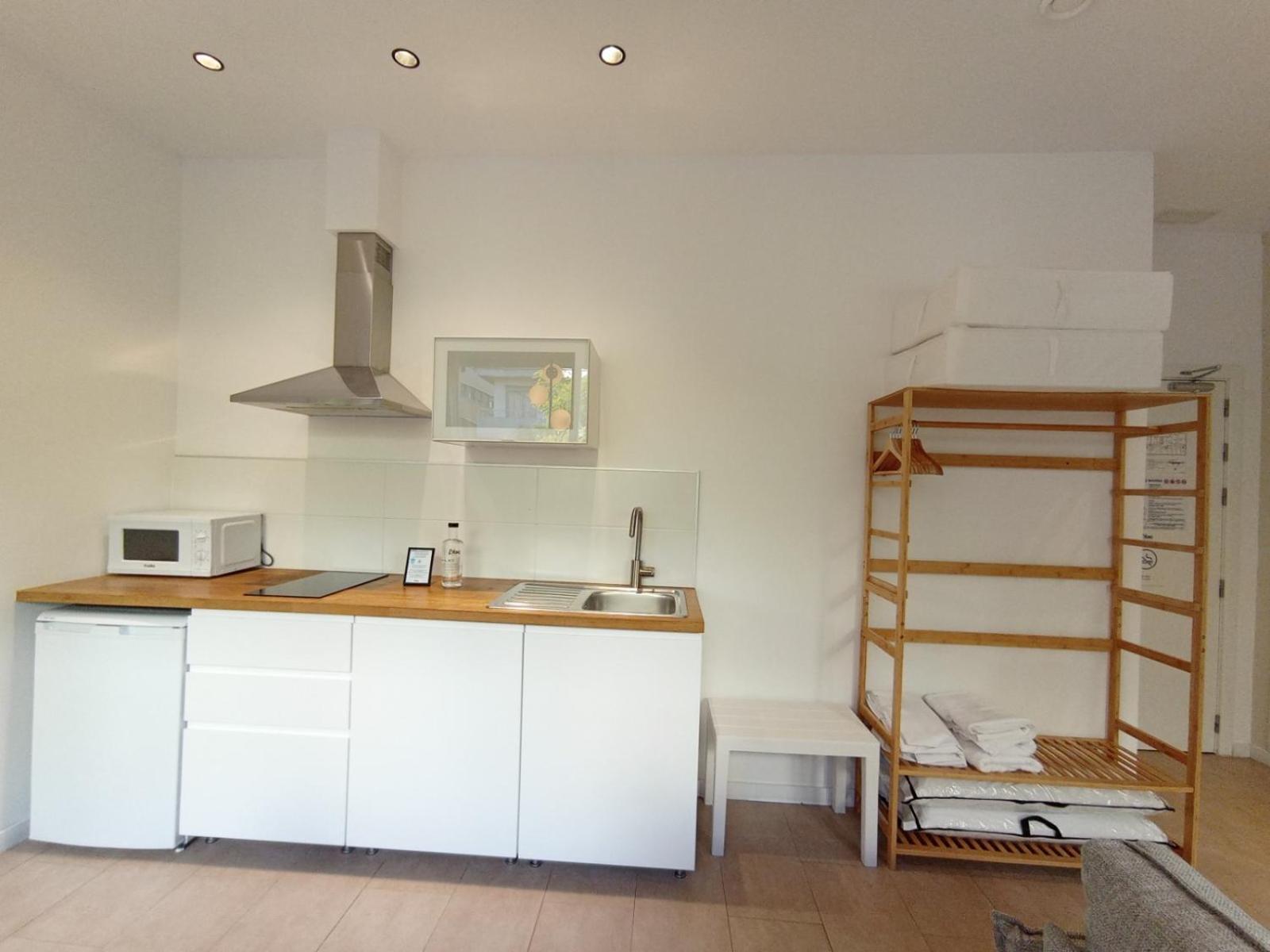 One-Bedroom Standard Apartment