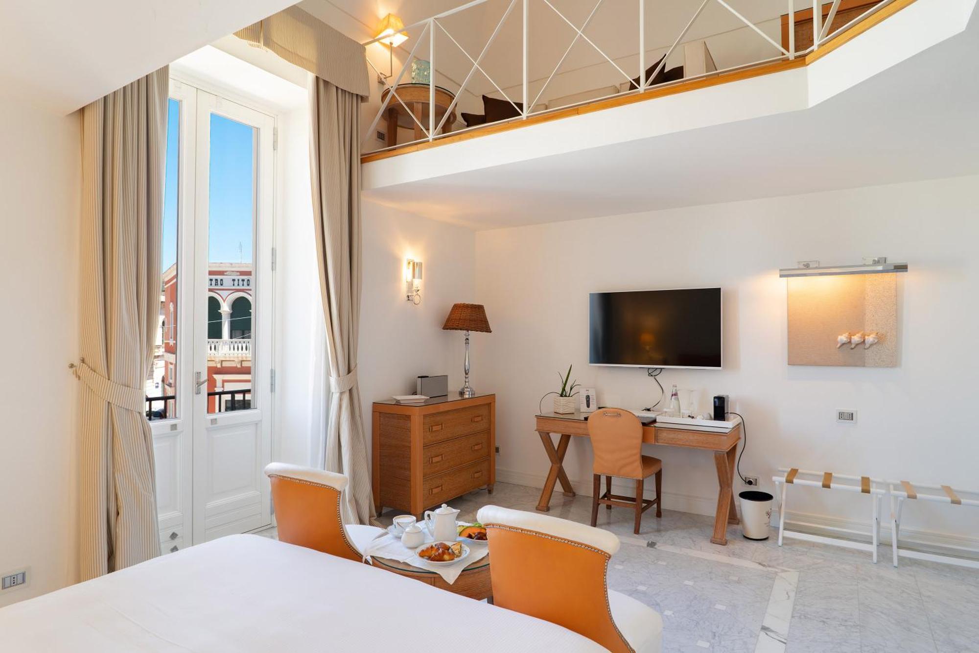 Junior Suite Split Level
