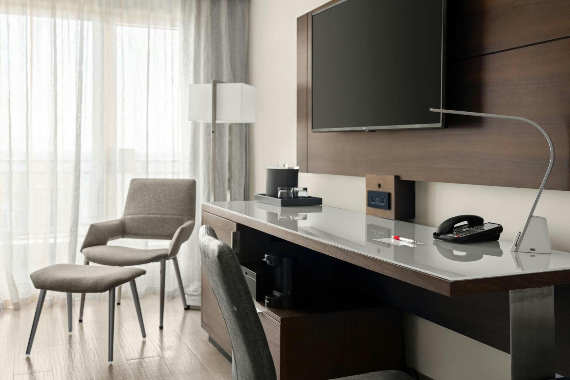 City View Room King Bed Balcony Tower