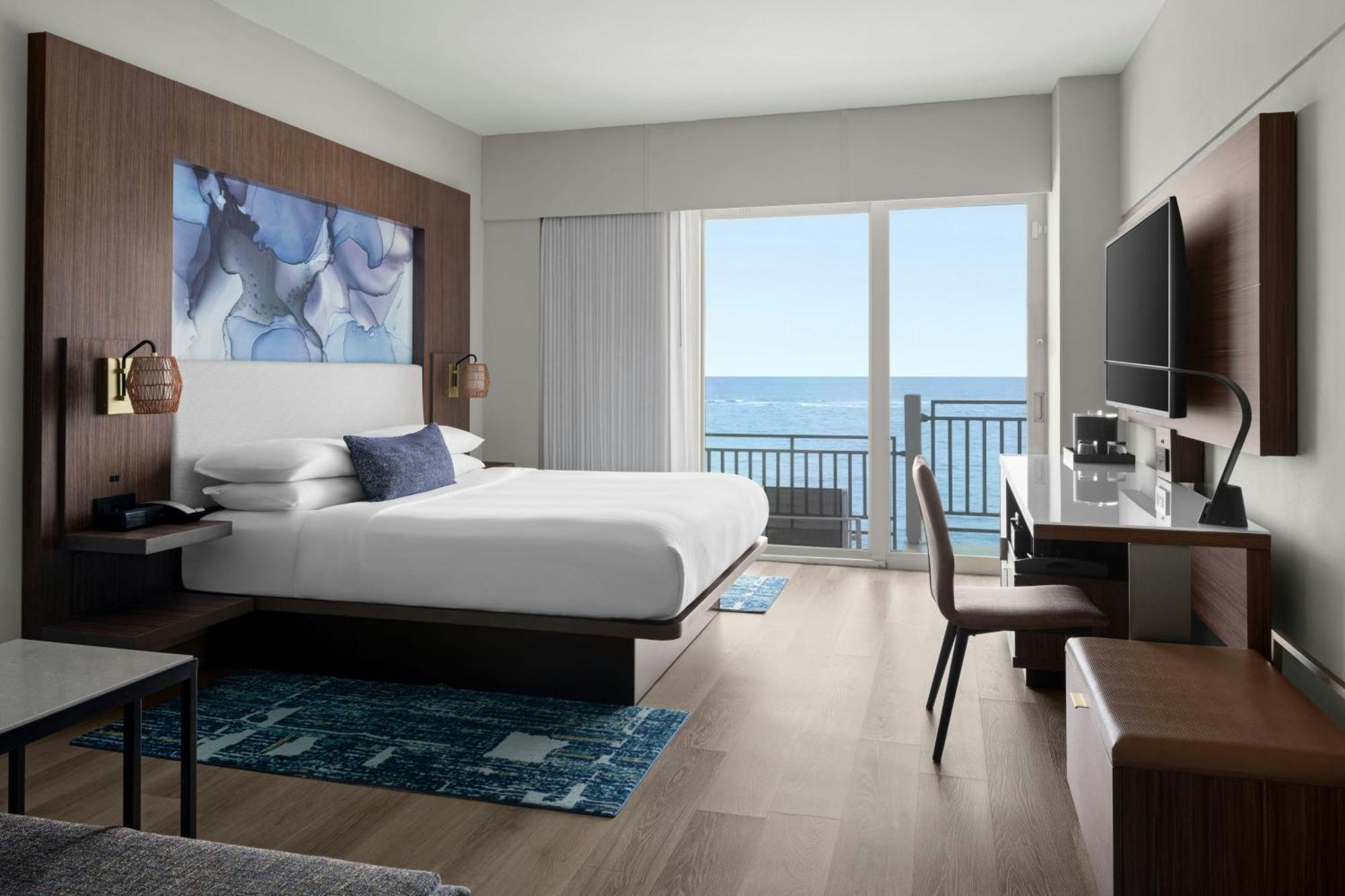 Ocean View Room King Bed Balcony Cabana