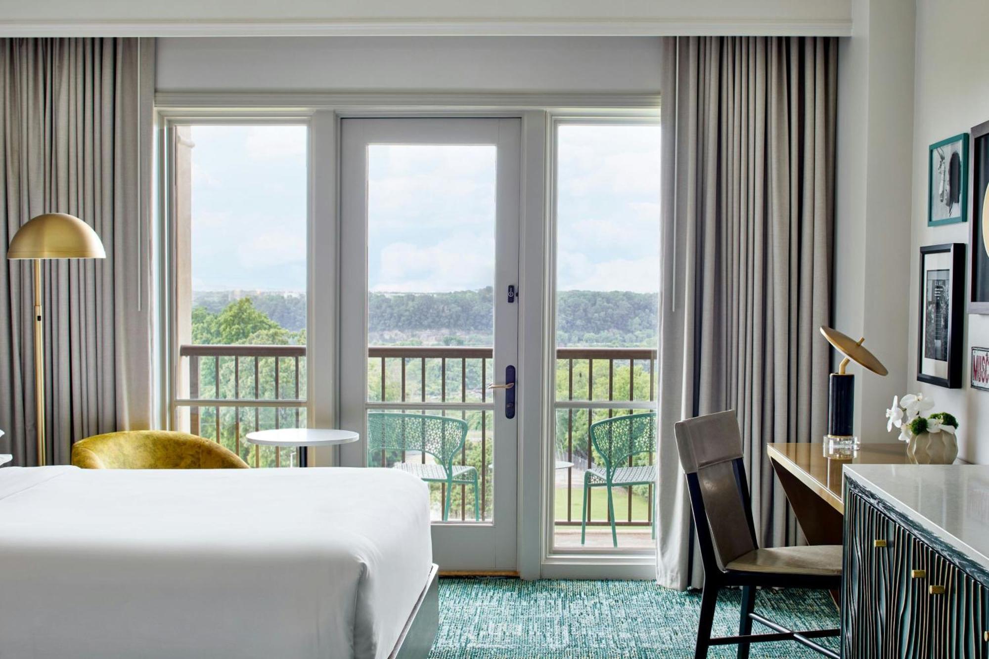 Queen Room Two Queen Beds Balcony