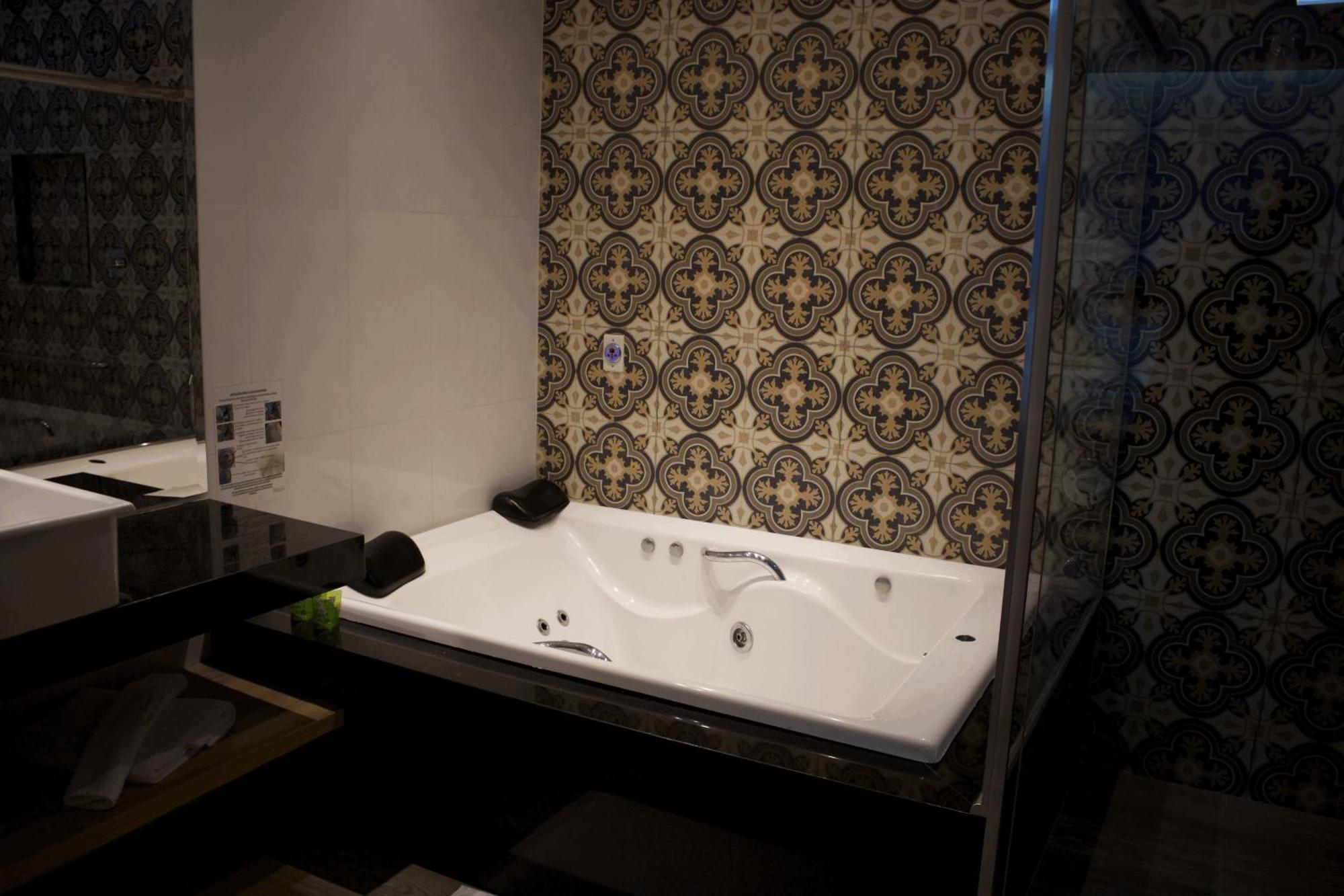 Suite Hot Tub