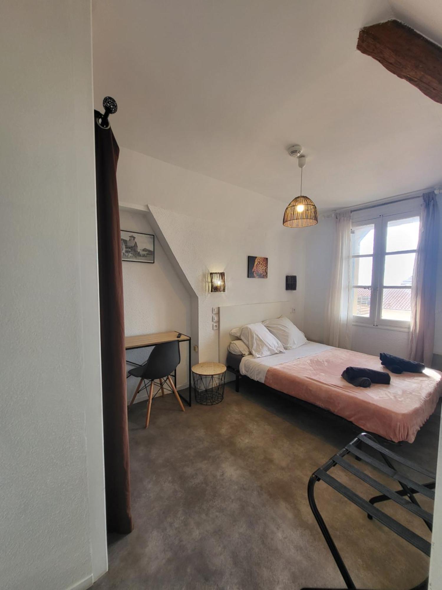 Triple Room Bathroom
